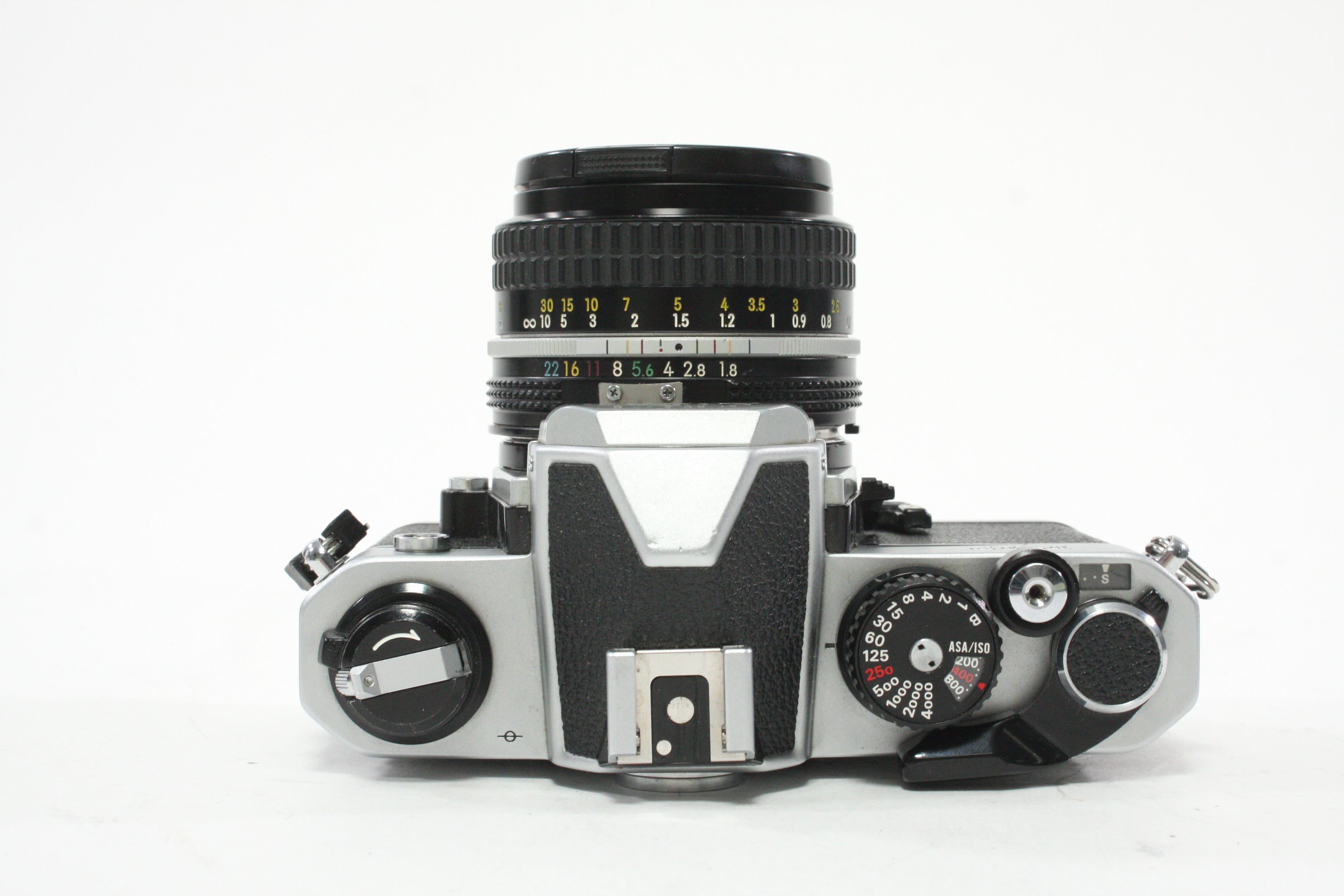 Nikon FM2 35mm SLR Camera with 50mm f/1.8 Nikkor Lens