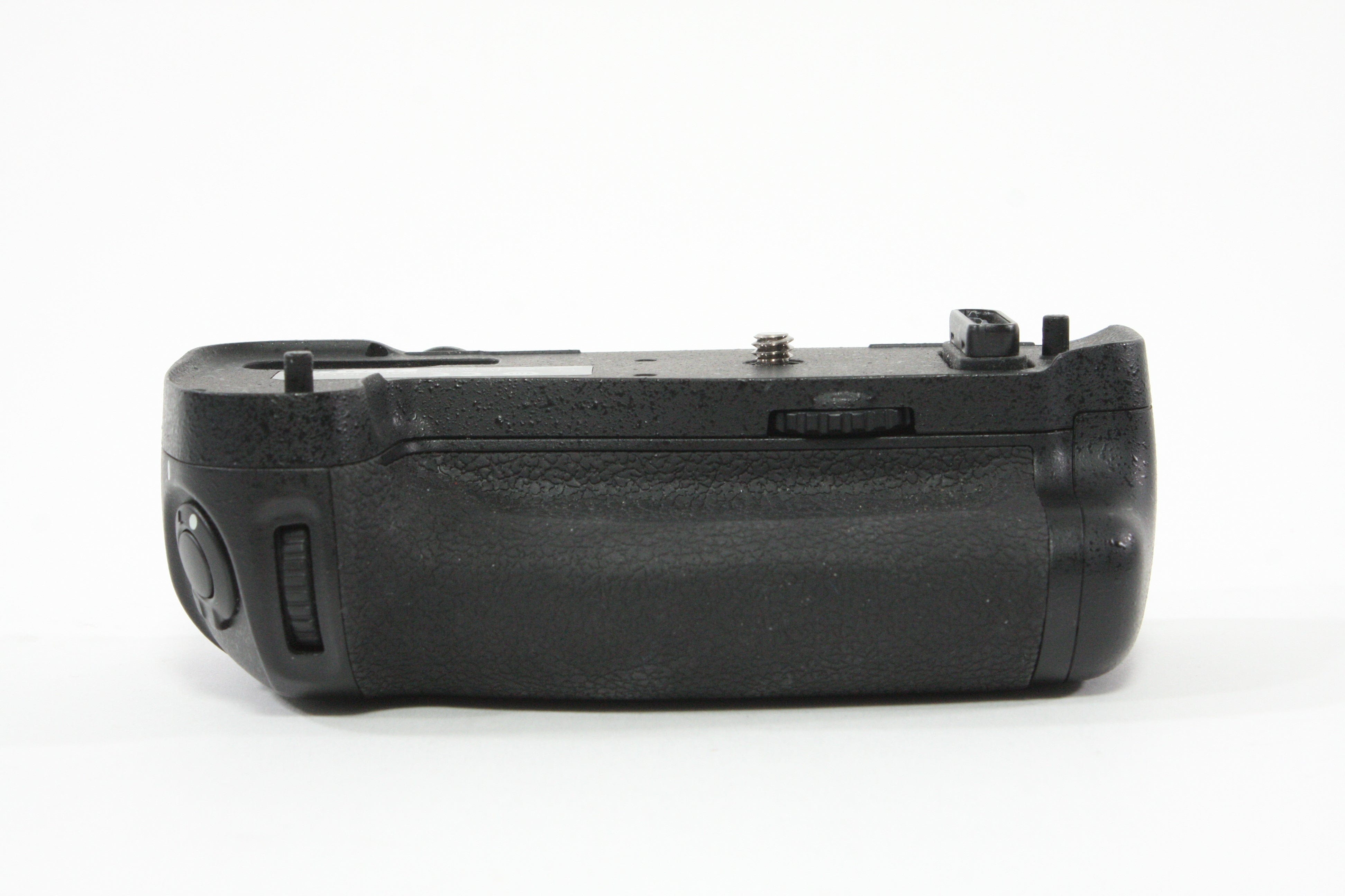 Nikon MB-D16 Multi Power Battery Pack for Nikon D750