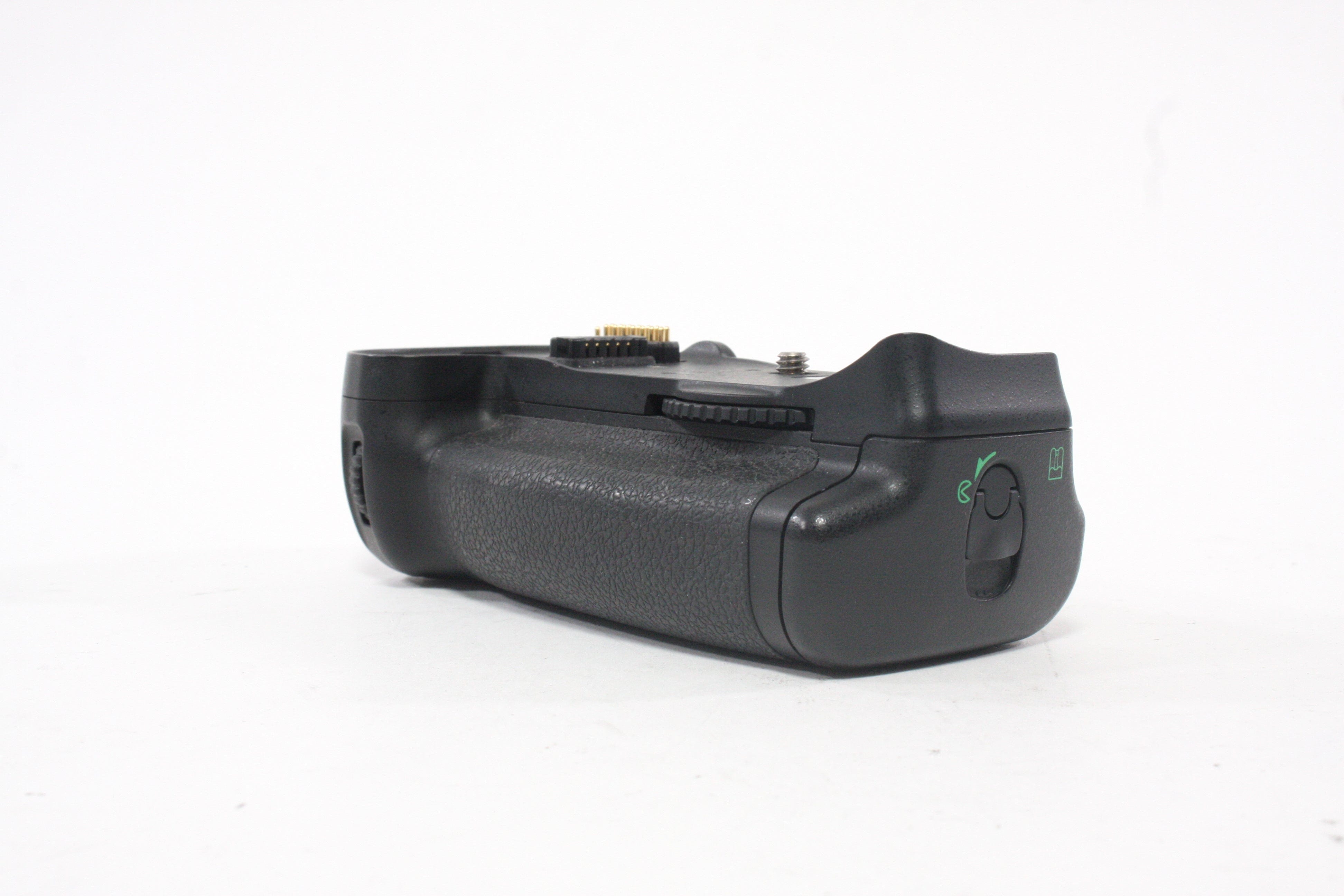 Nikon Multi Power Battery Pack MB-D10