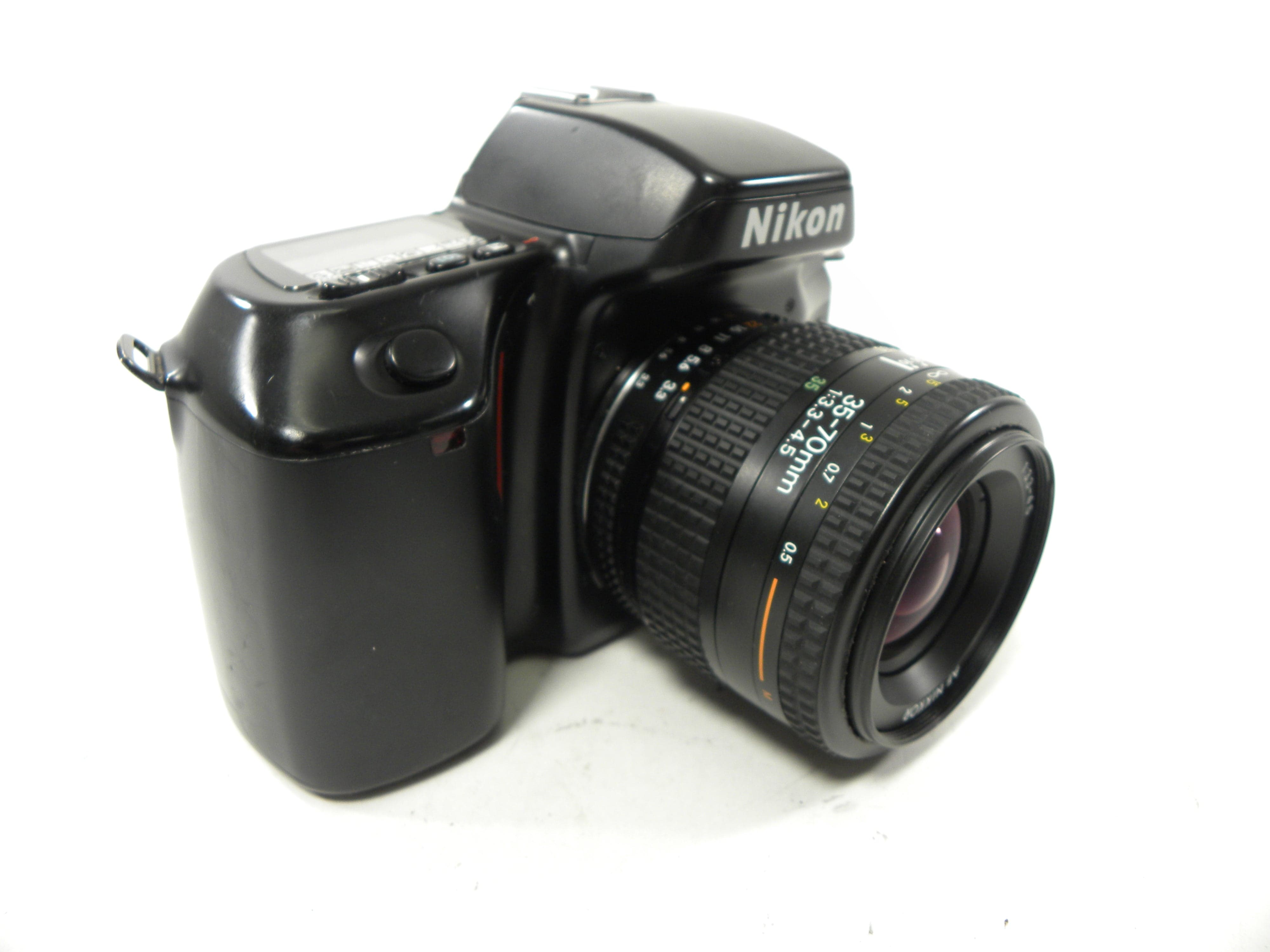 Nikon N70 35mm SLR w/AF Nikkor 35-70mm f3.3-4.5