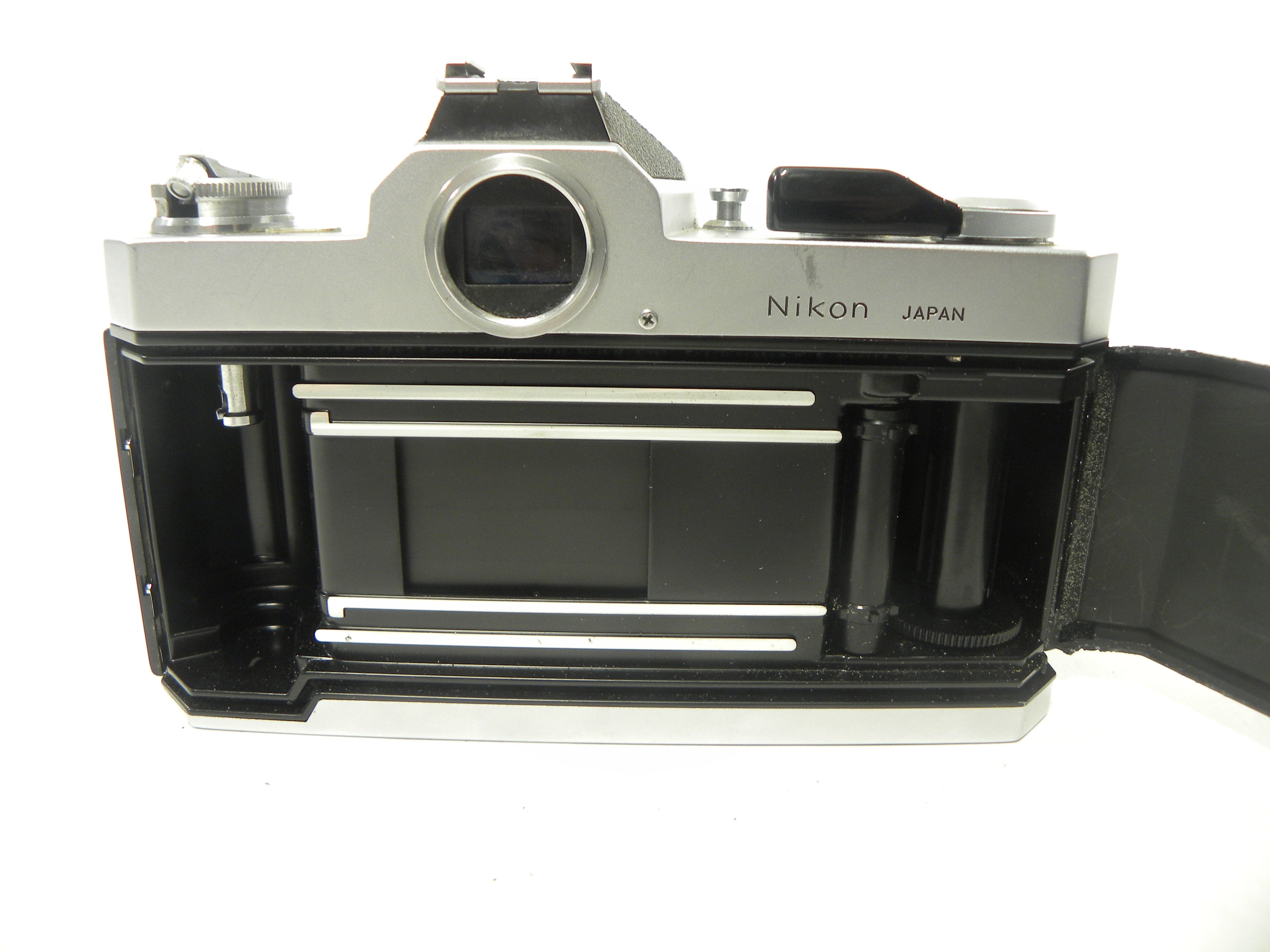 Nikon Nikkormat 35mm SLR w/Nikkor 50mm f2