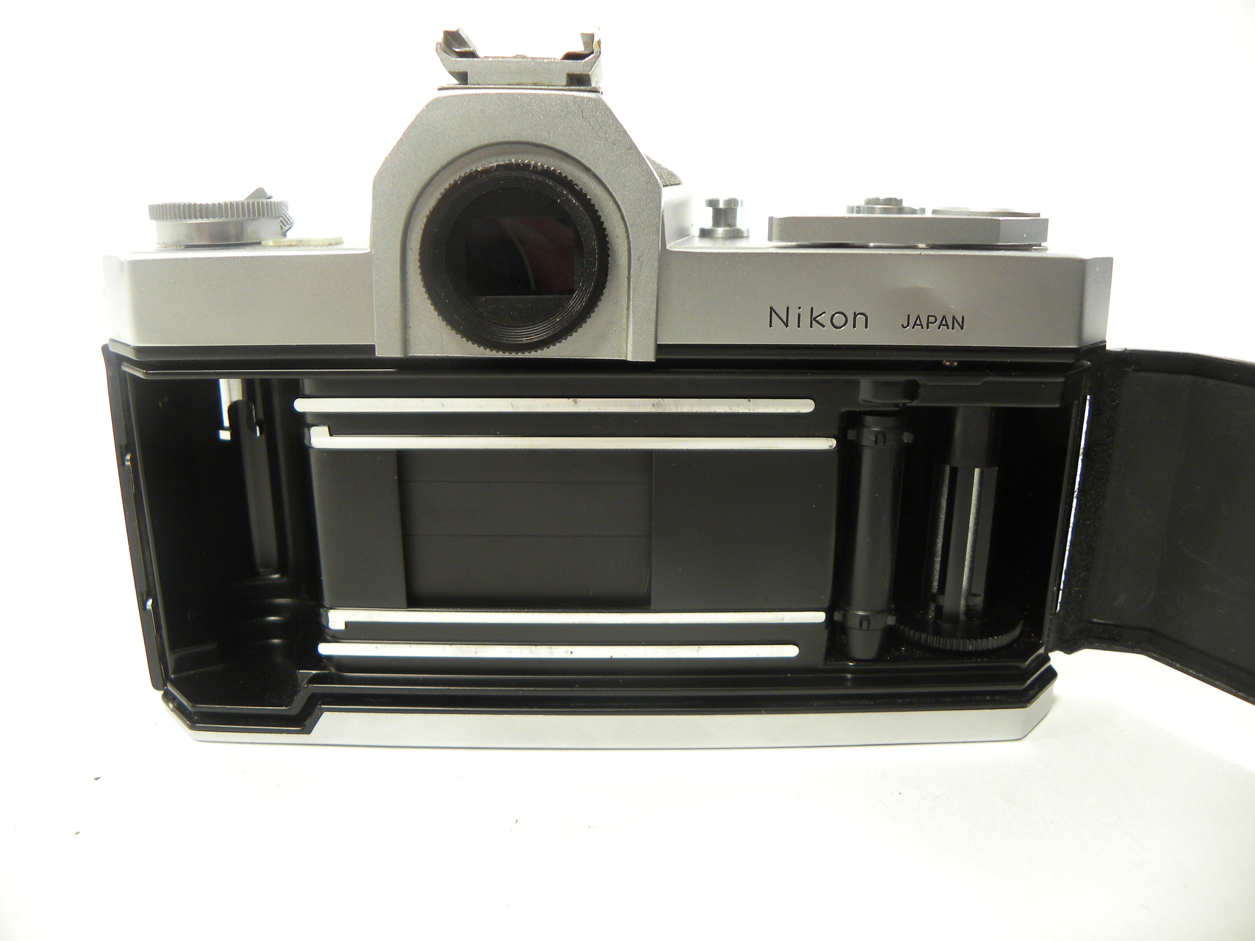 Nikon Nikkormat FTN 35mm SLR with 50mm f/2 Nikkor-H Auto Lens