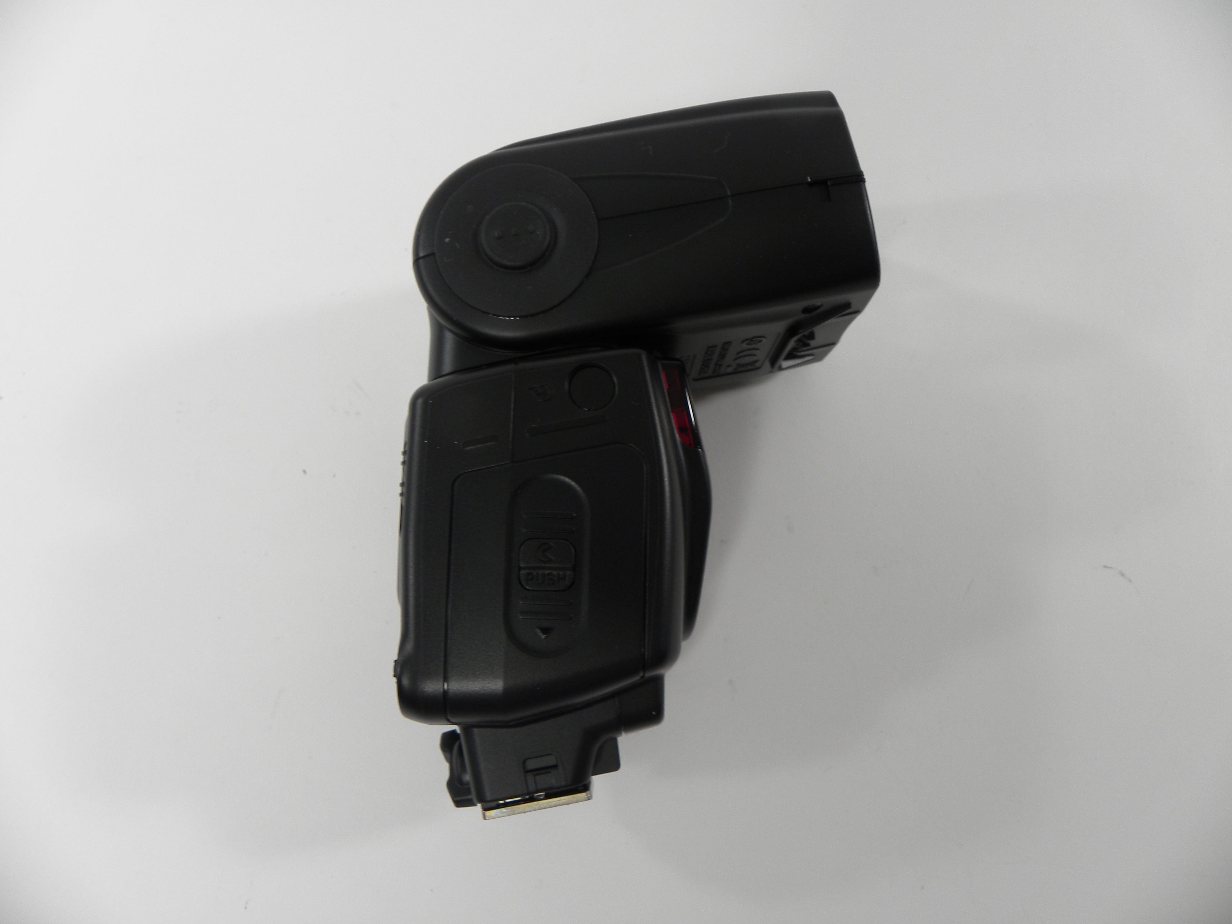 Nikon Speedlight SB-700