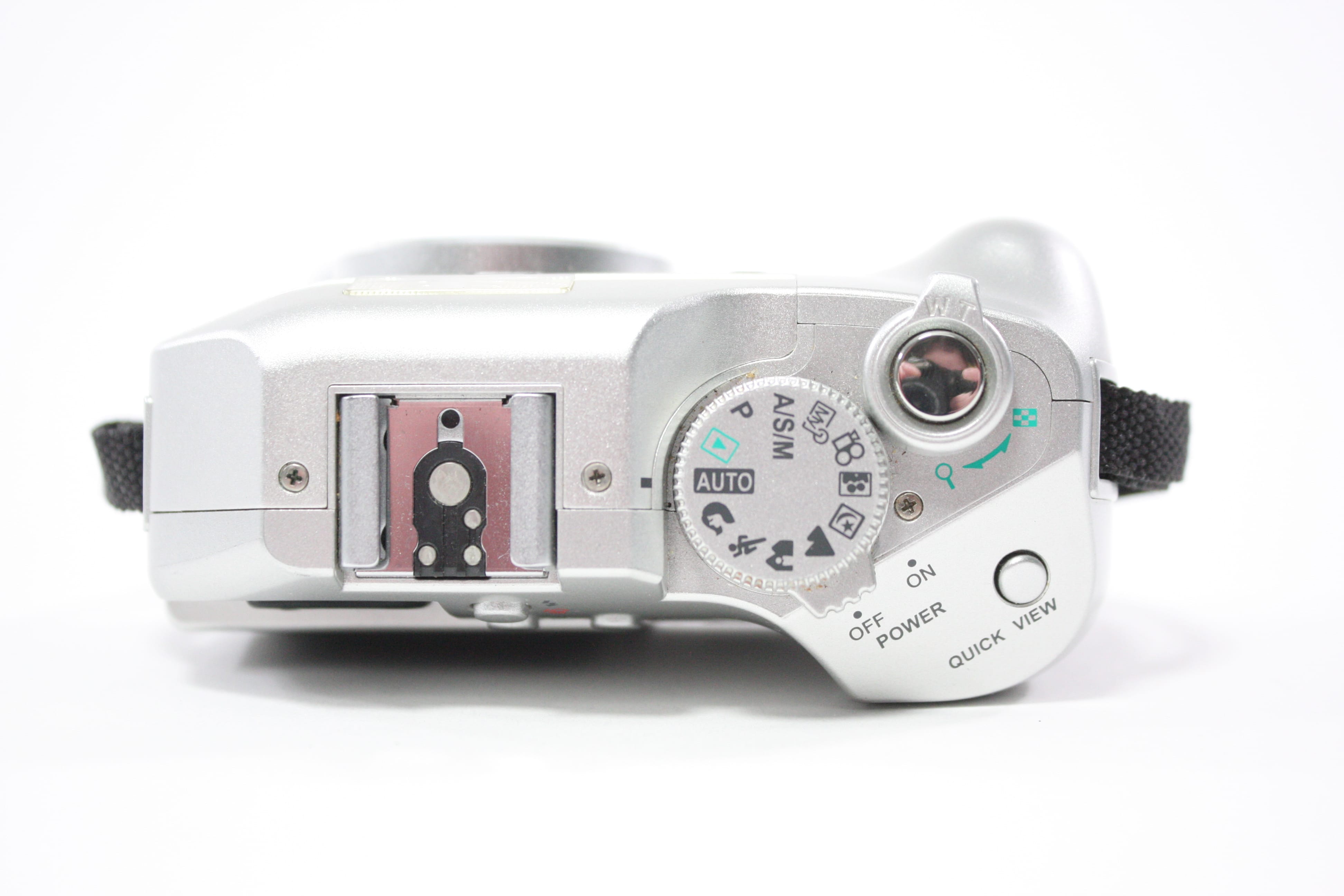 Olympus C-5000 Zoom Digital Point and Shoot Camera 3x Zoom 5mp