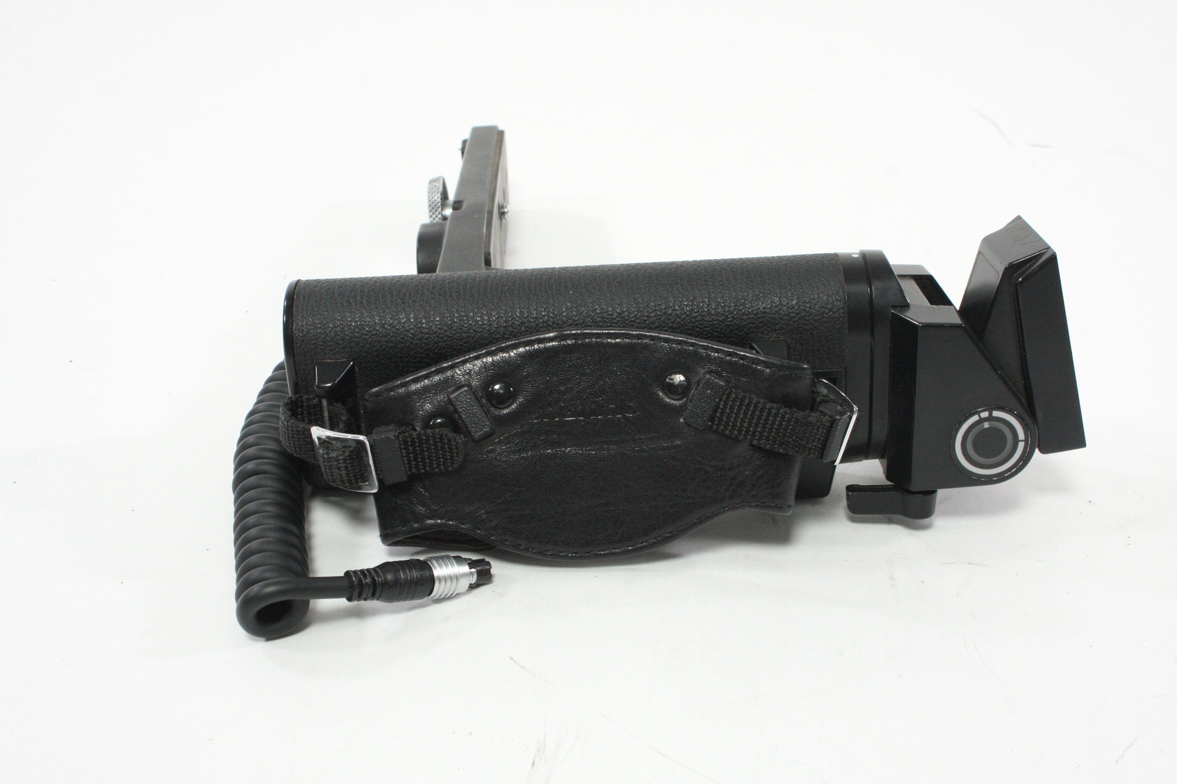 Olympus Electronic Power Bounce Grip 2 with PC Cable and 5 Pin Cable