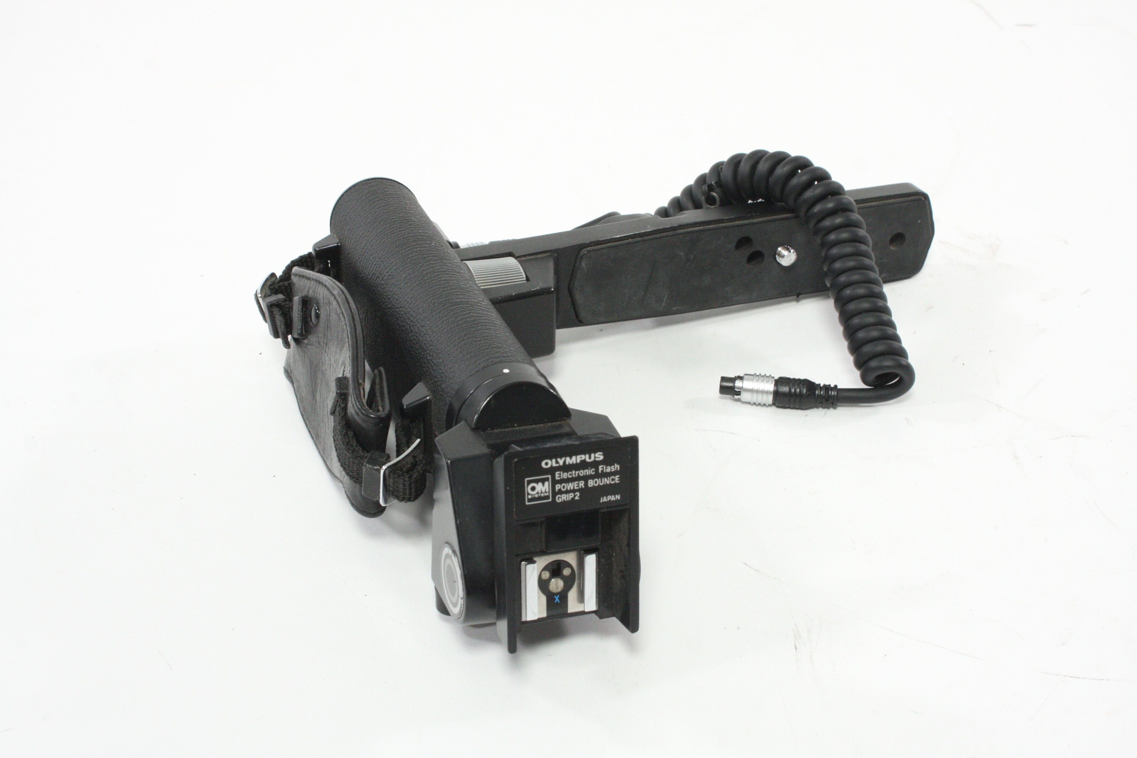 Olympus Electronic Power Bounce Grip 2 with PC Cable and 5 Pin Cable