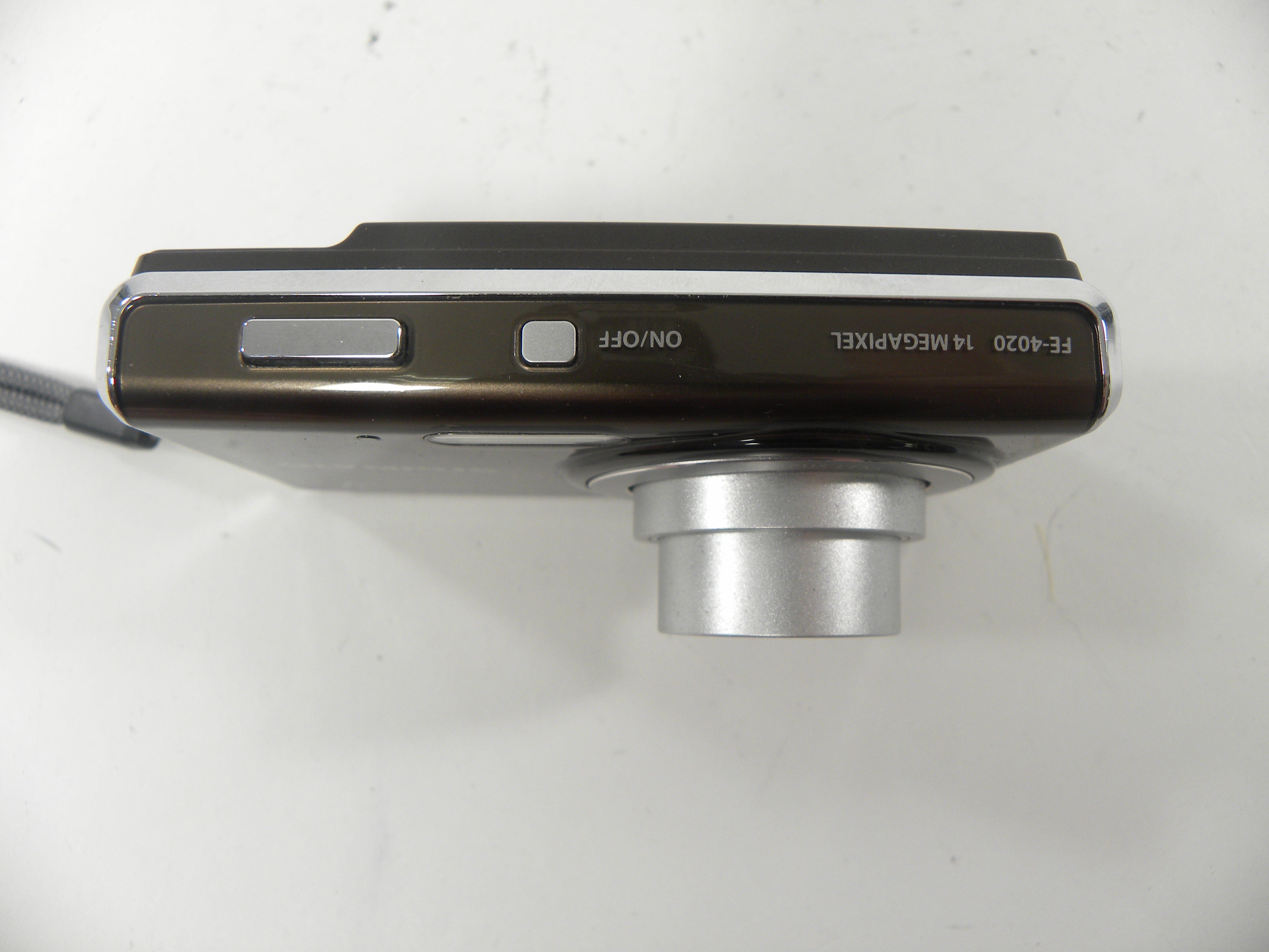 Olympus FE-4020 14mp Digital Camera (Brown)