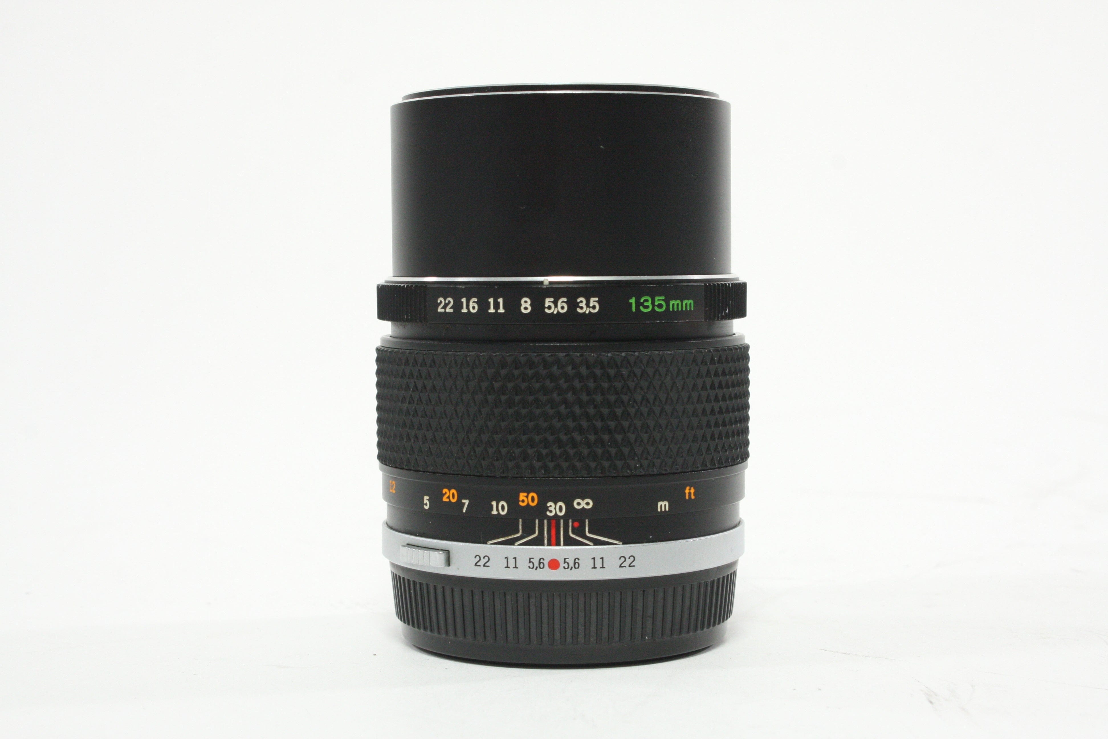 Olympus OM 135mm f/3.5 Lens for Olympus OM Mount with Case