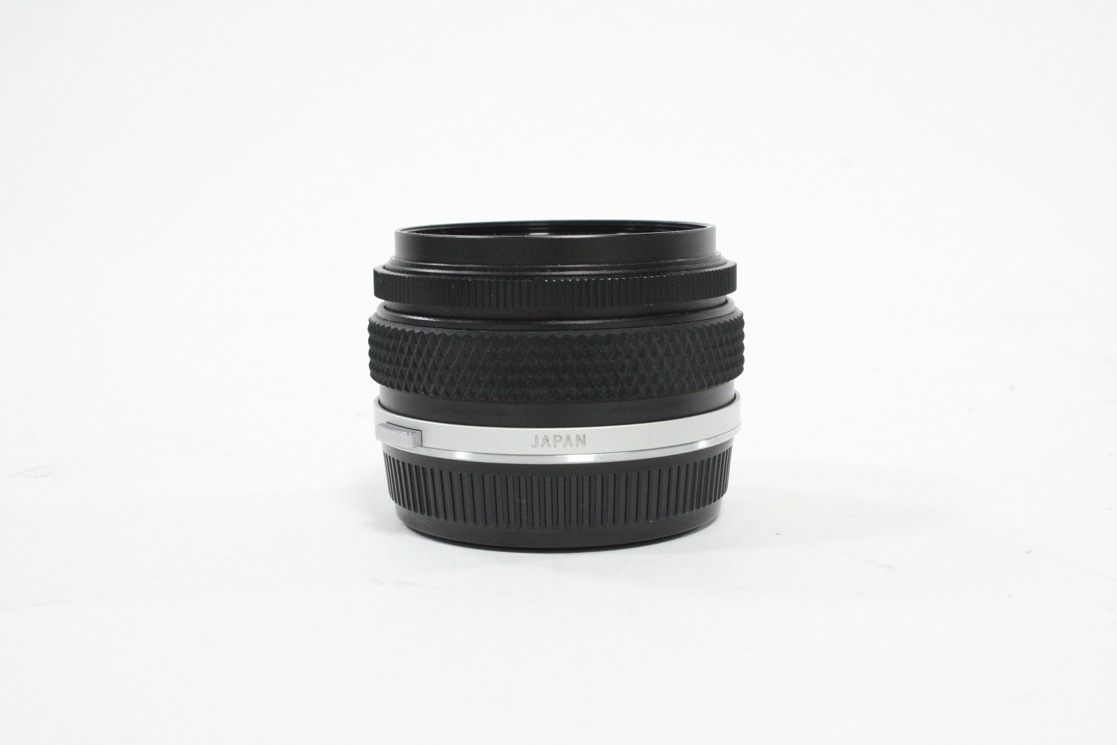 Olympus OM 28mm f/2.8 Lens for Olympus OM Mount