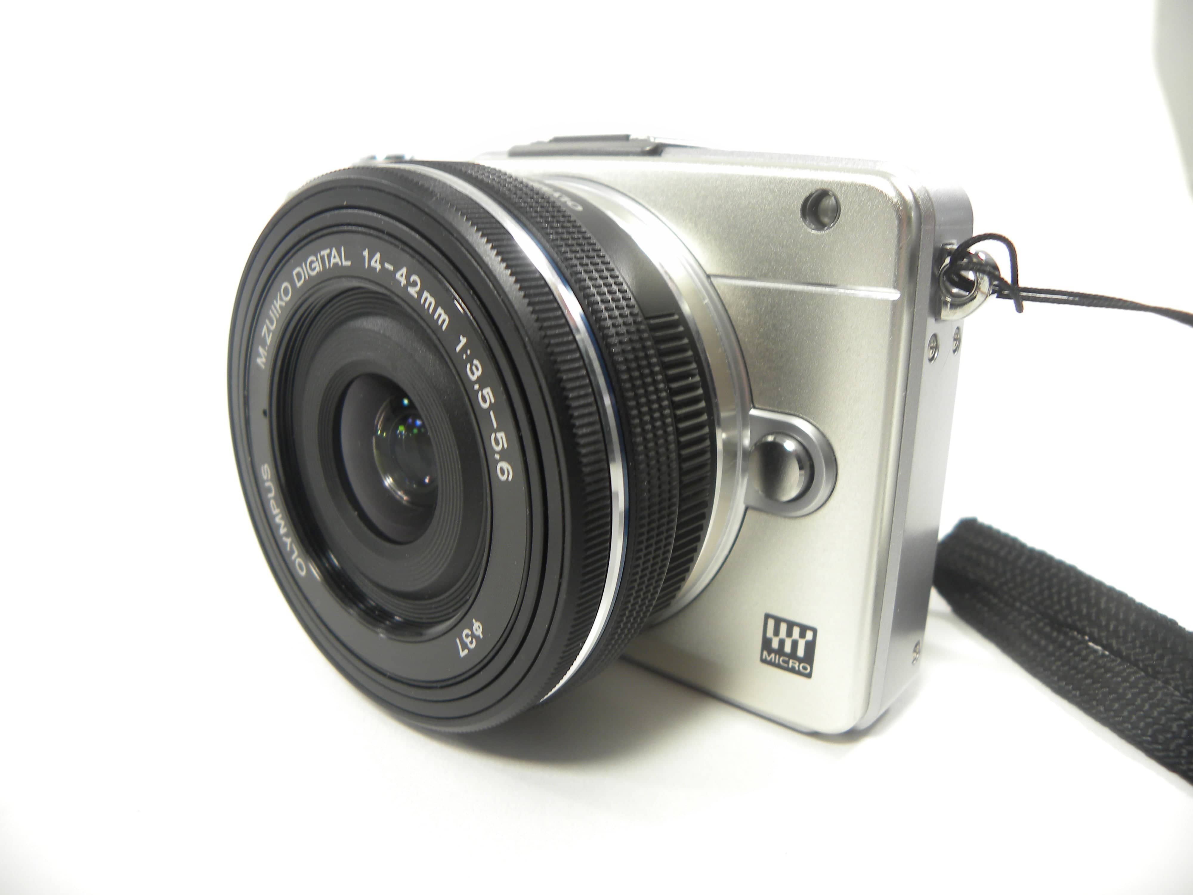 Olympus Pen Mini E-PM2 16.5mp Digital Mirrorless w/M. Zuiko 14-42mm S/C 2,357