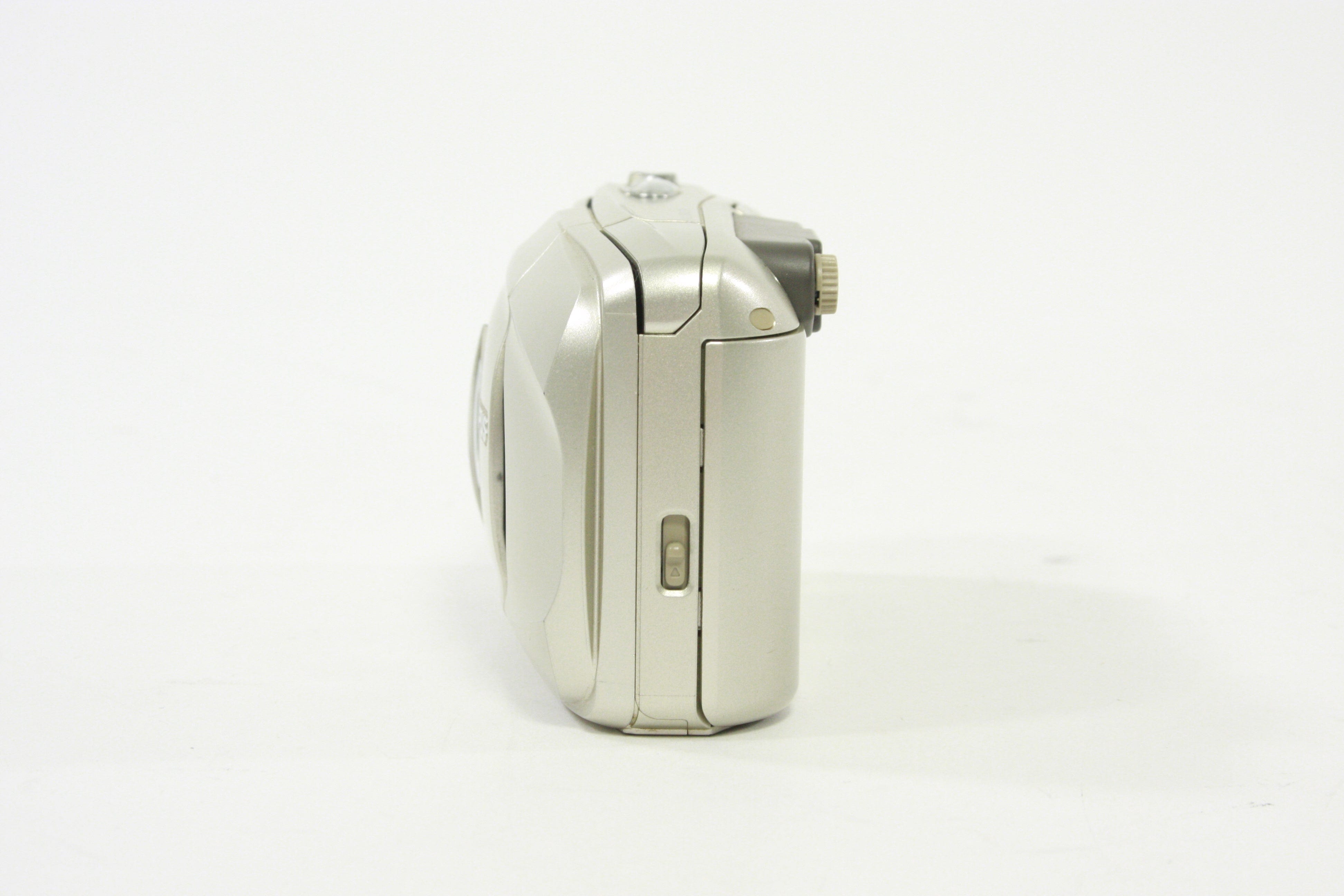 Olympus Stylus 100 Wide 35mm Film Point and Shoot Camera