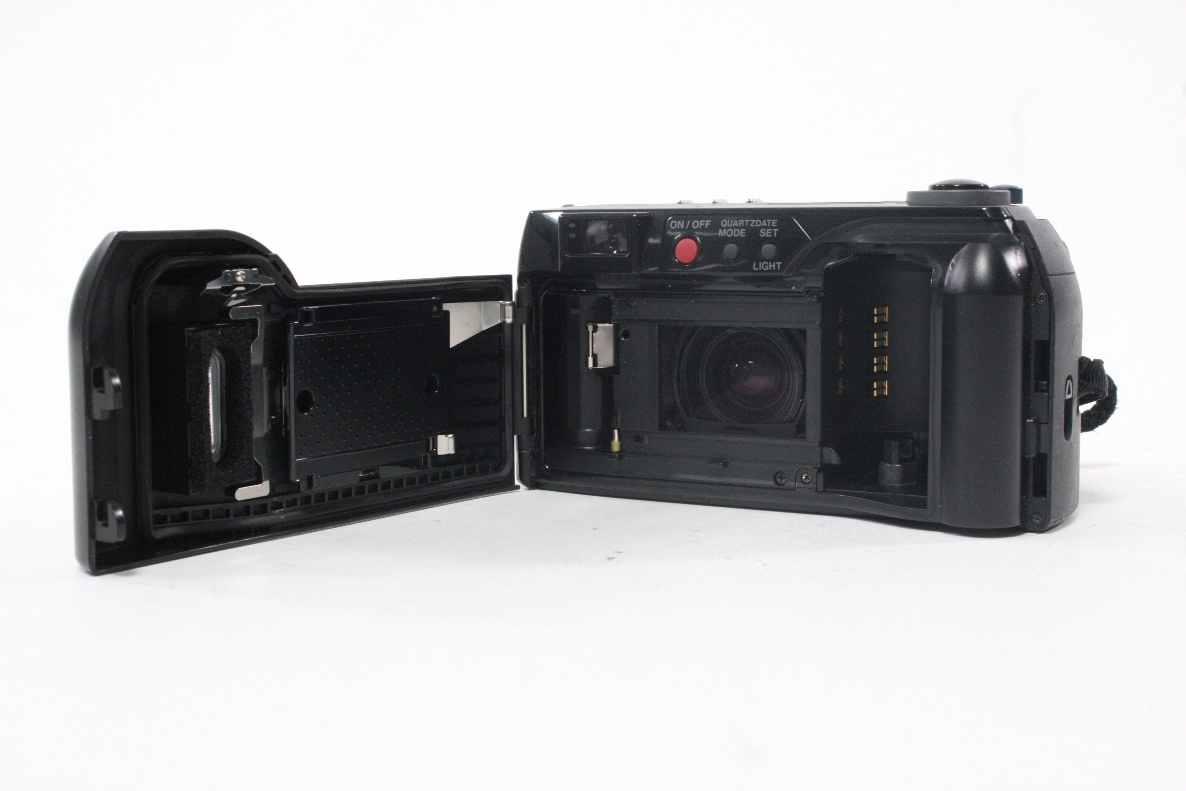 Olympus Super Zoom 2800 DLX 35mm Camera