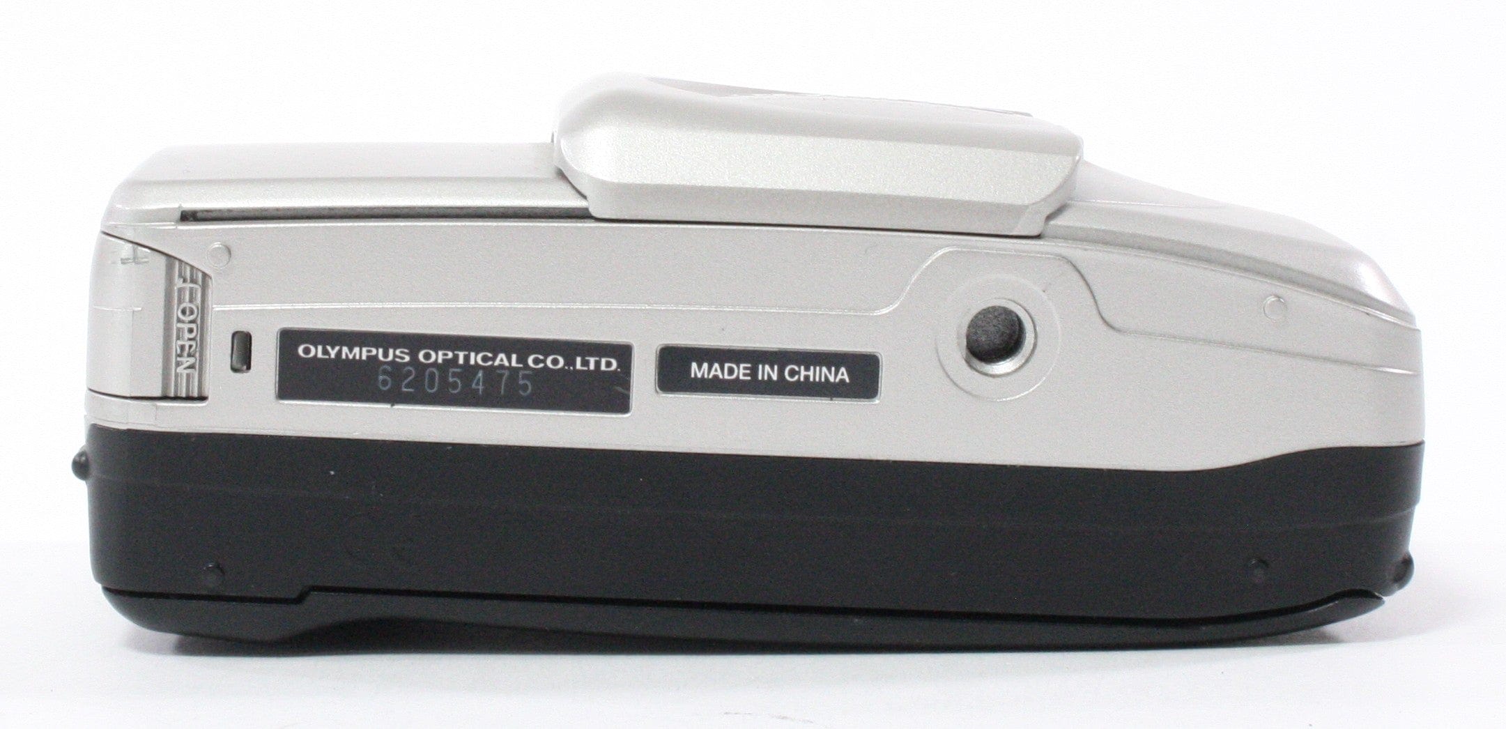 Olympus SuperZoom 76G AF 35mm Point-and-Shoot Camera