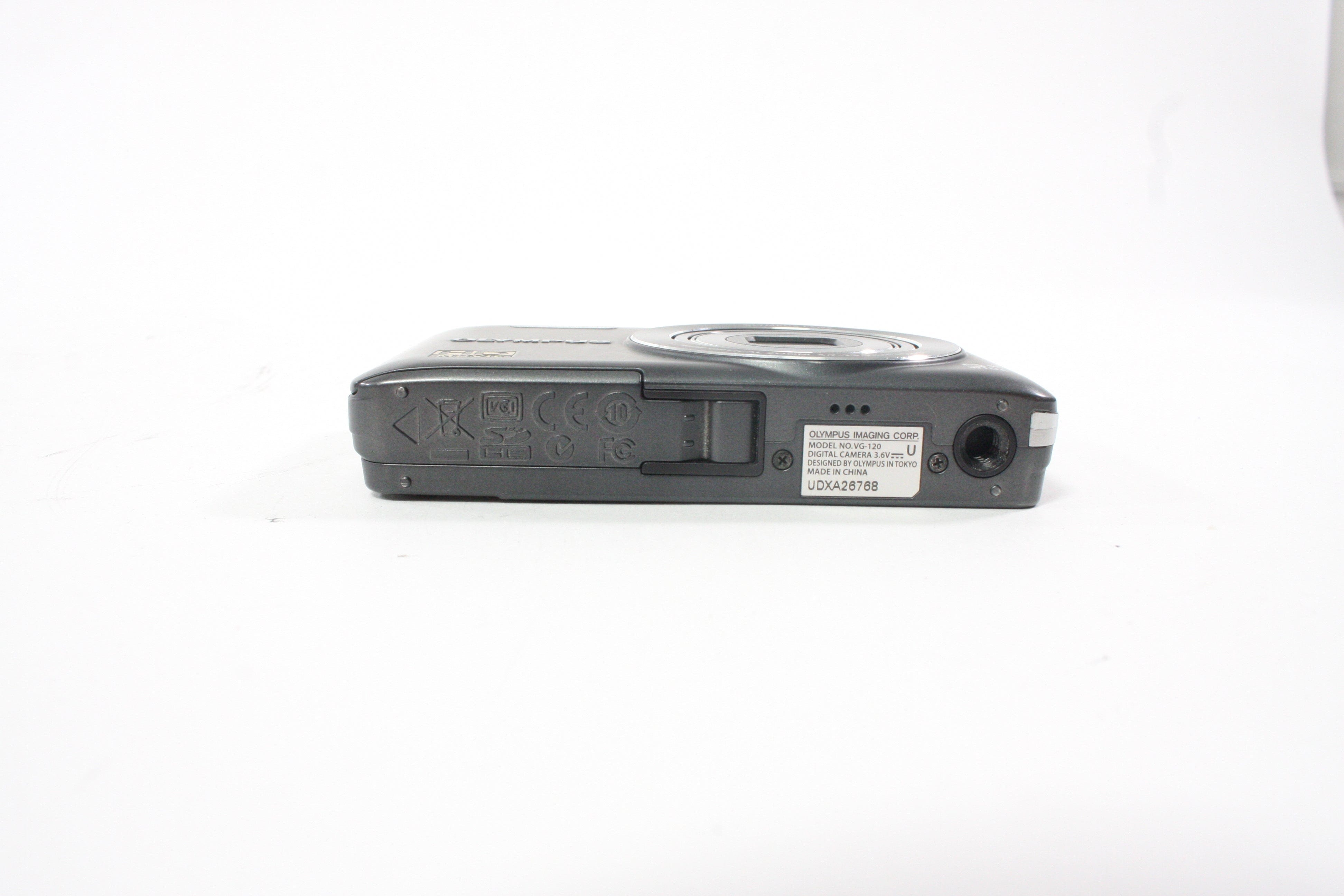 Olympus VG-120 Digital Point-and-Shoot Camera 5x Zoom 14mp