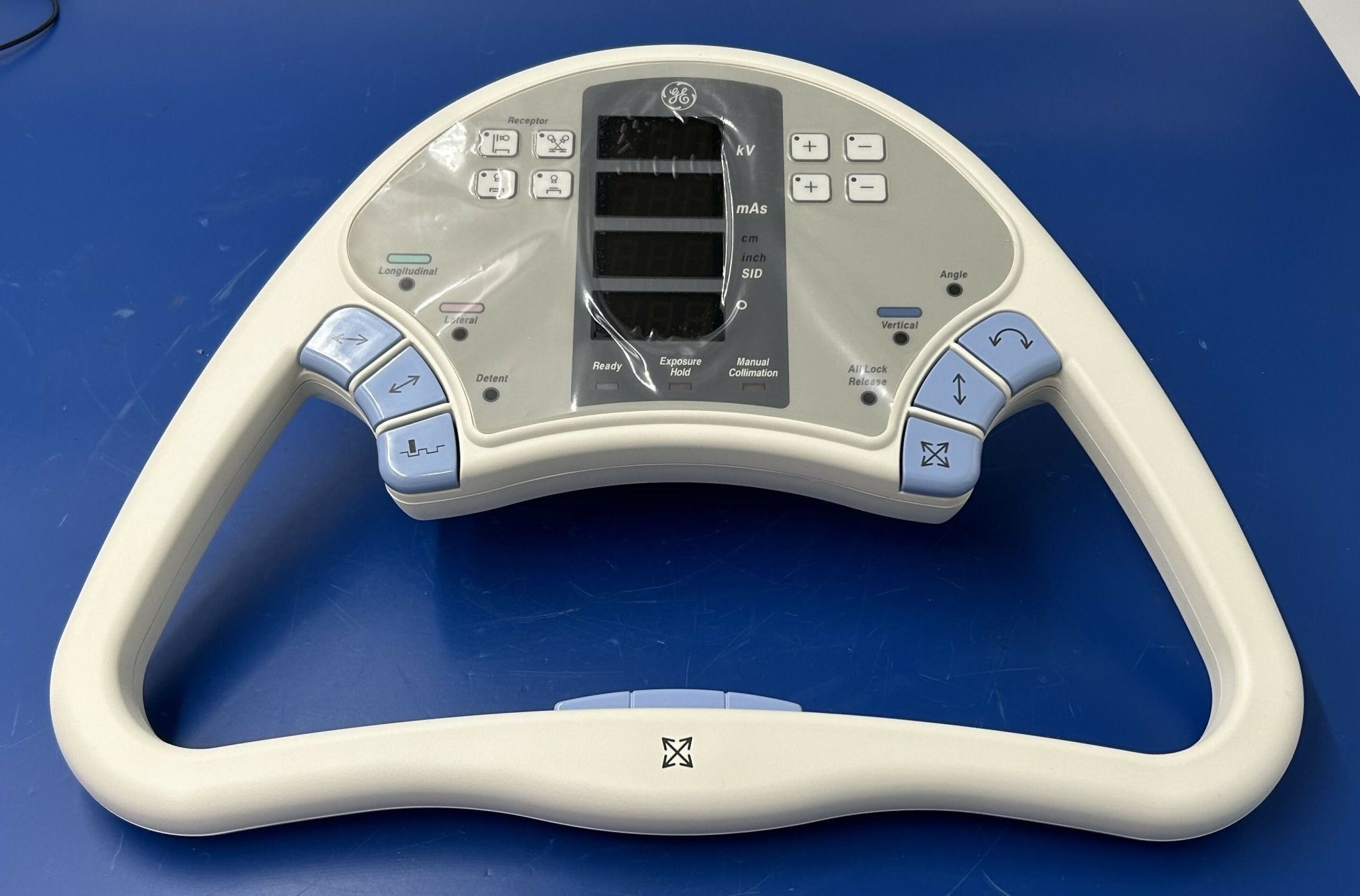 OTS HANDLE UIF CONSOLE NEW (2338768 GE