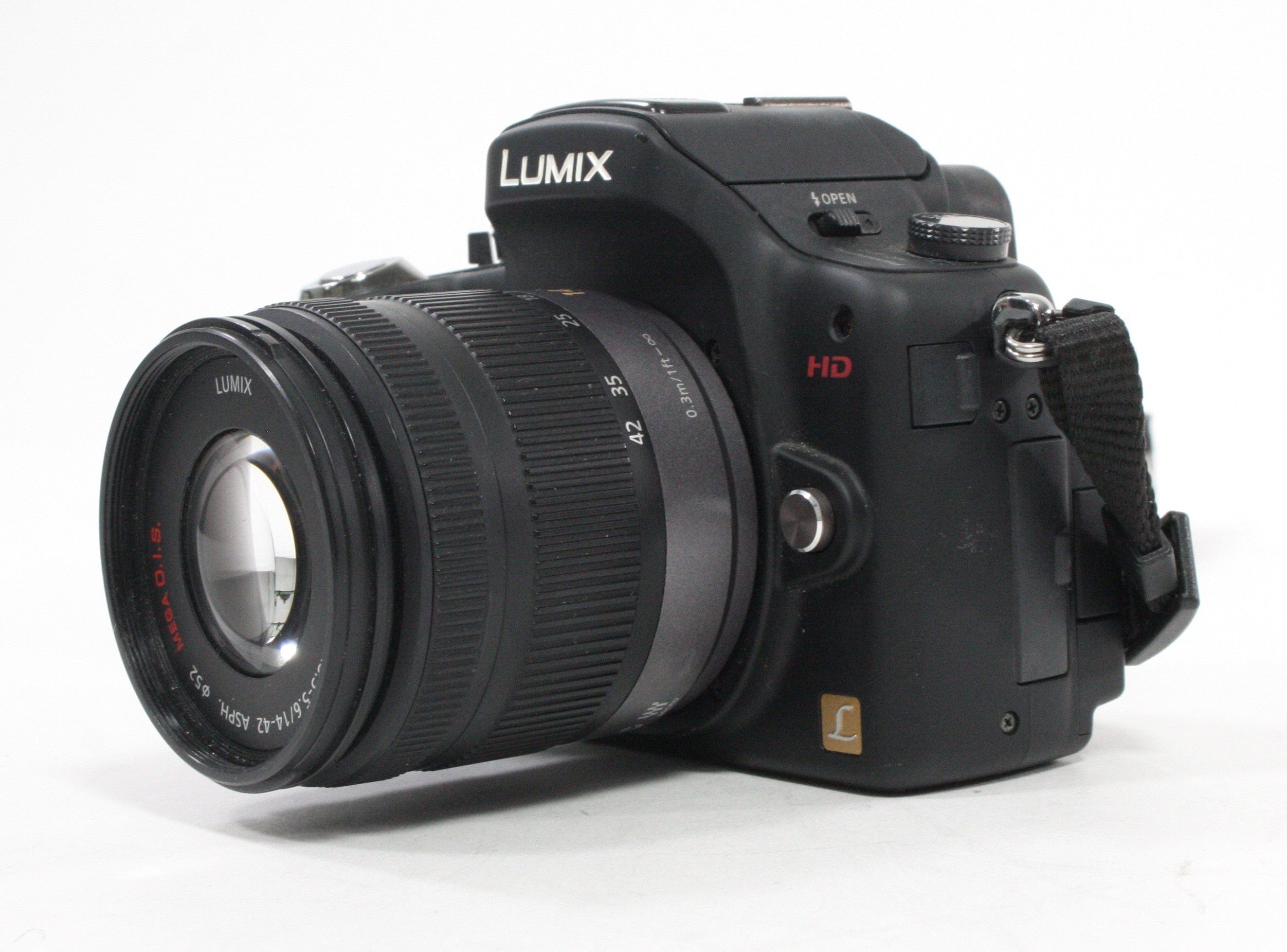 Panasonic Lumix DMC-GH1 AVCHD Mirrorless Camera with 14-42mm f/3.5-5.6 Lens