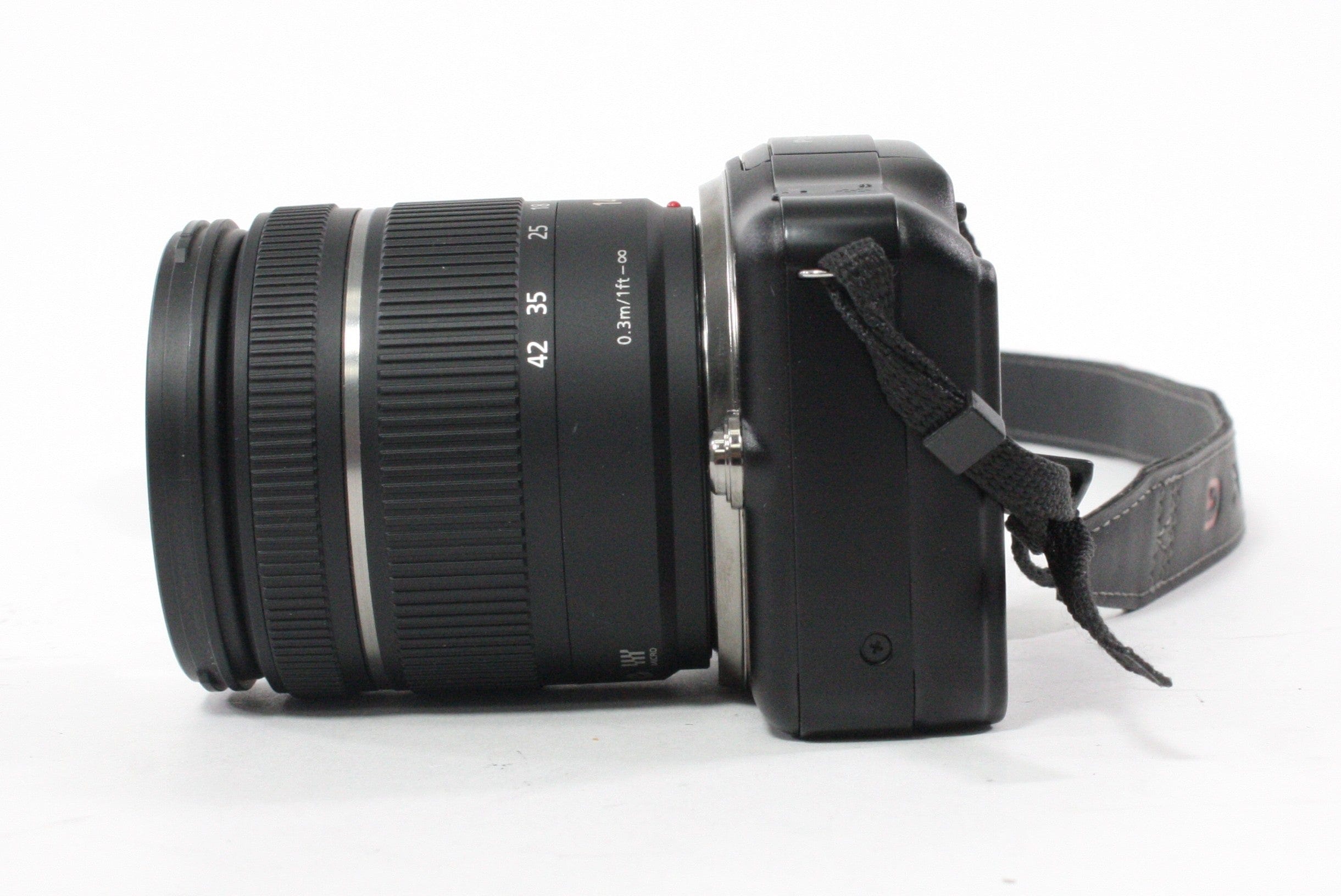 Panasonic Lumix GF3 Digital Mirrorless Camera with 14-42mmf/3.5-5.6 Lens
