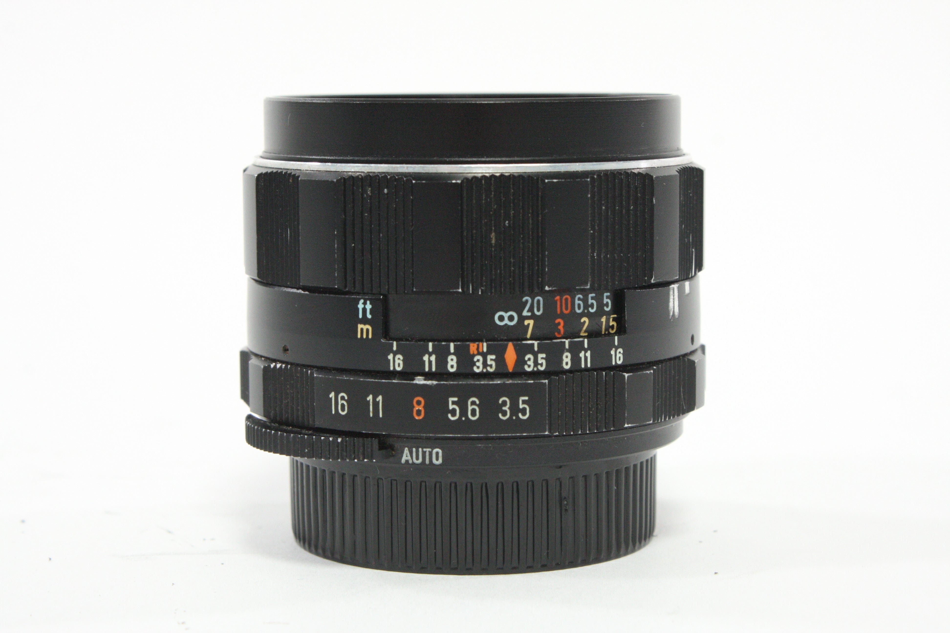 Pentax 28mm f/3.5 Super-Takumar Lens for M42 Mount