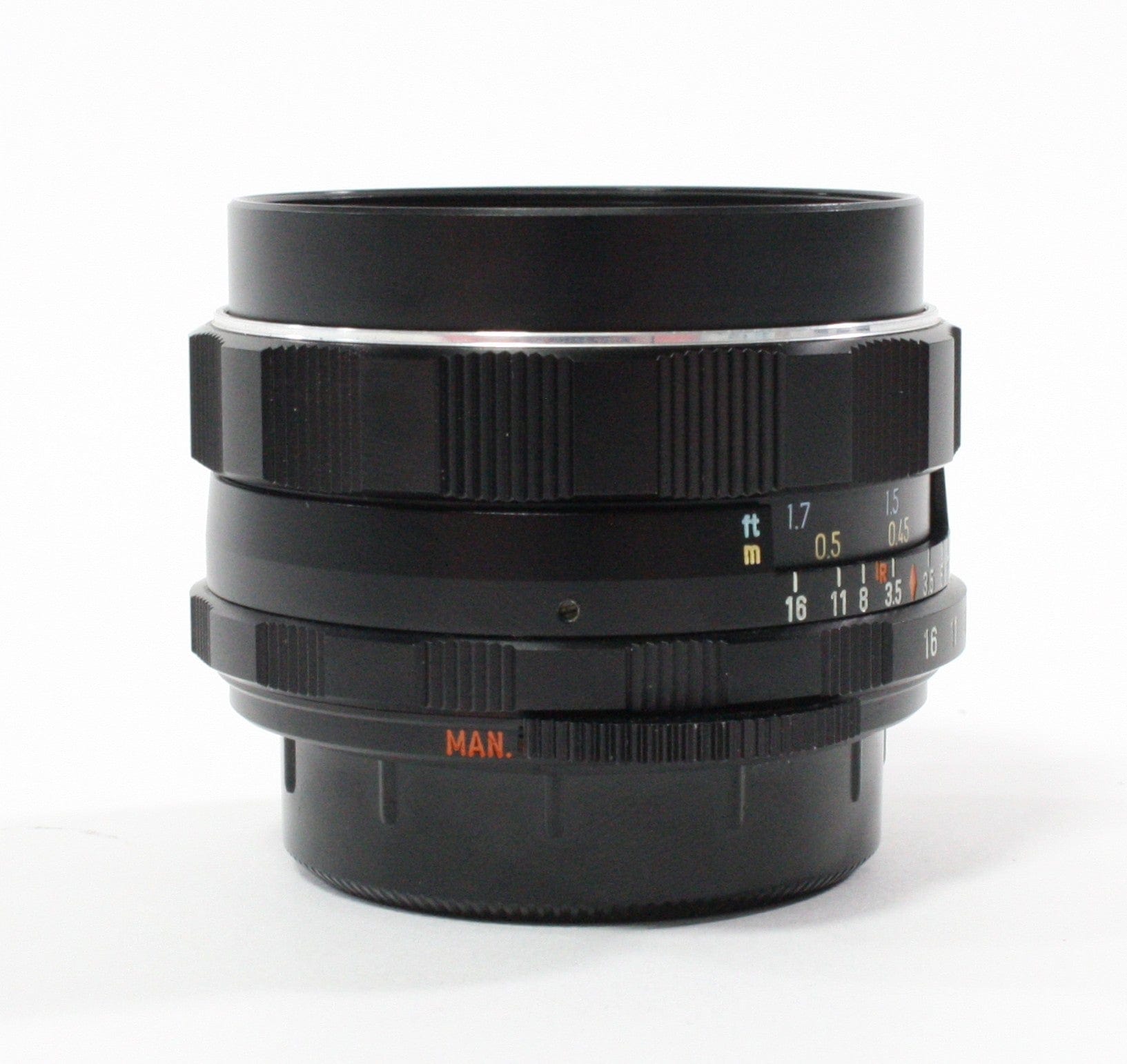 Pentax 35mm f/3.5 Super Takuman Lens for M42 Mount