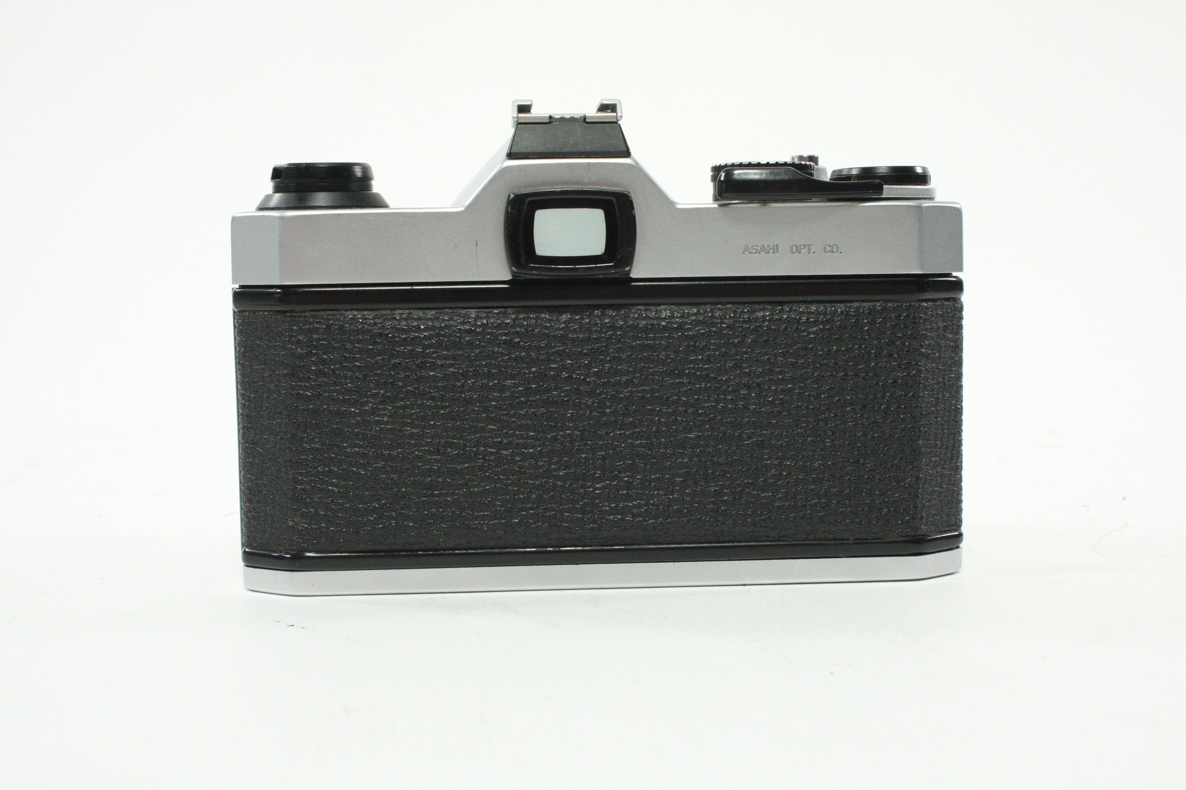 Pentax K1000 35mm SLR Camera with Rikenon 50mm f/2 Lens
