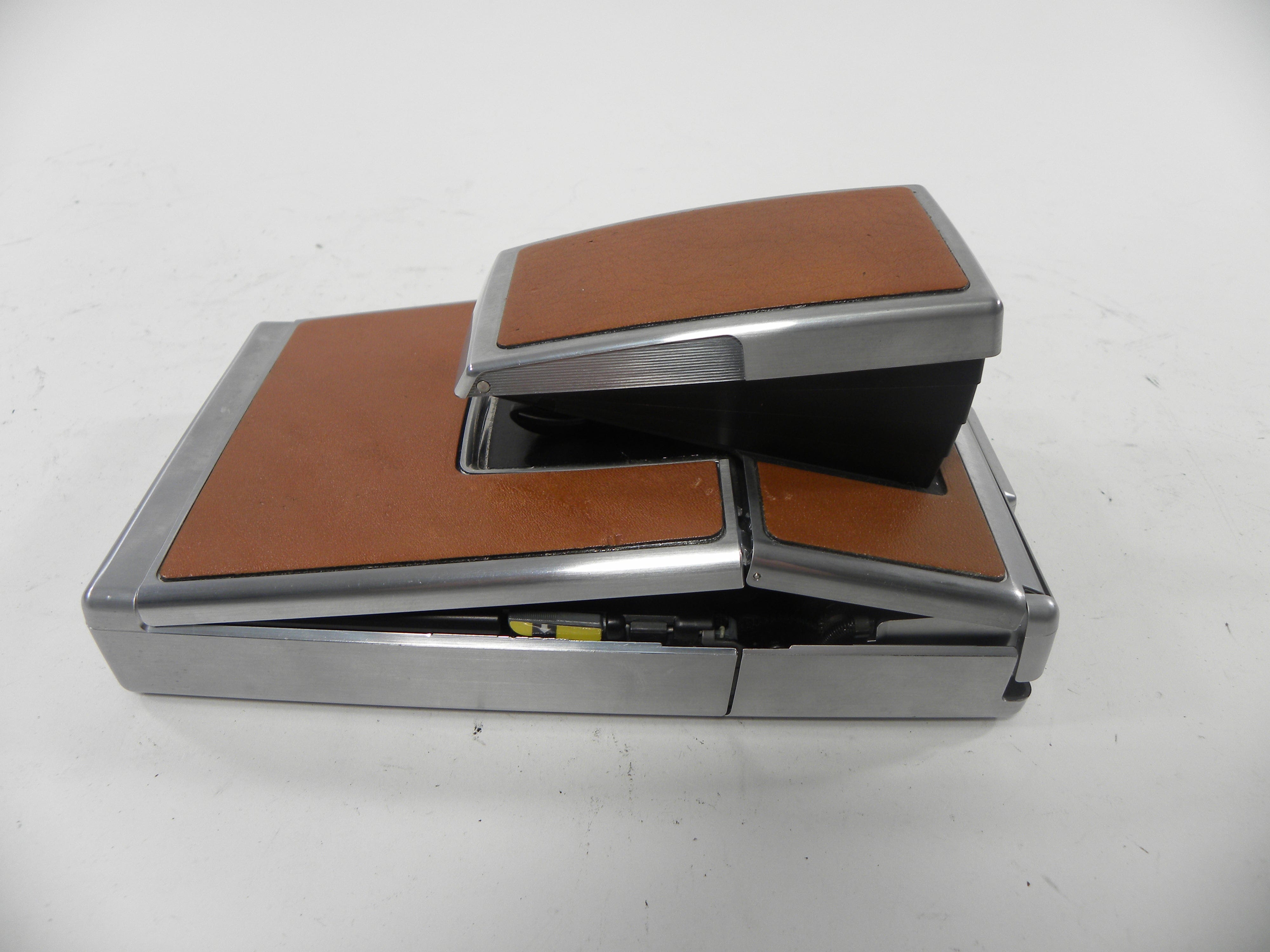 Polaroid SX-70 Land Camera (Parts or Repair)