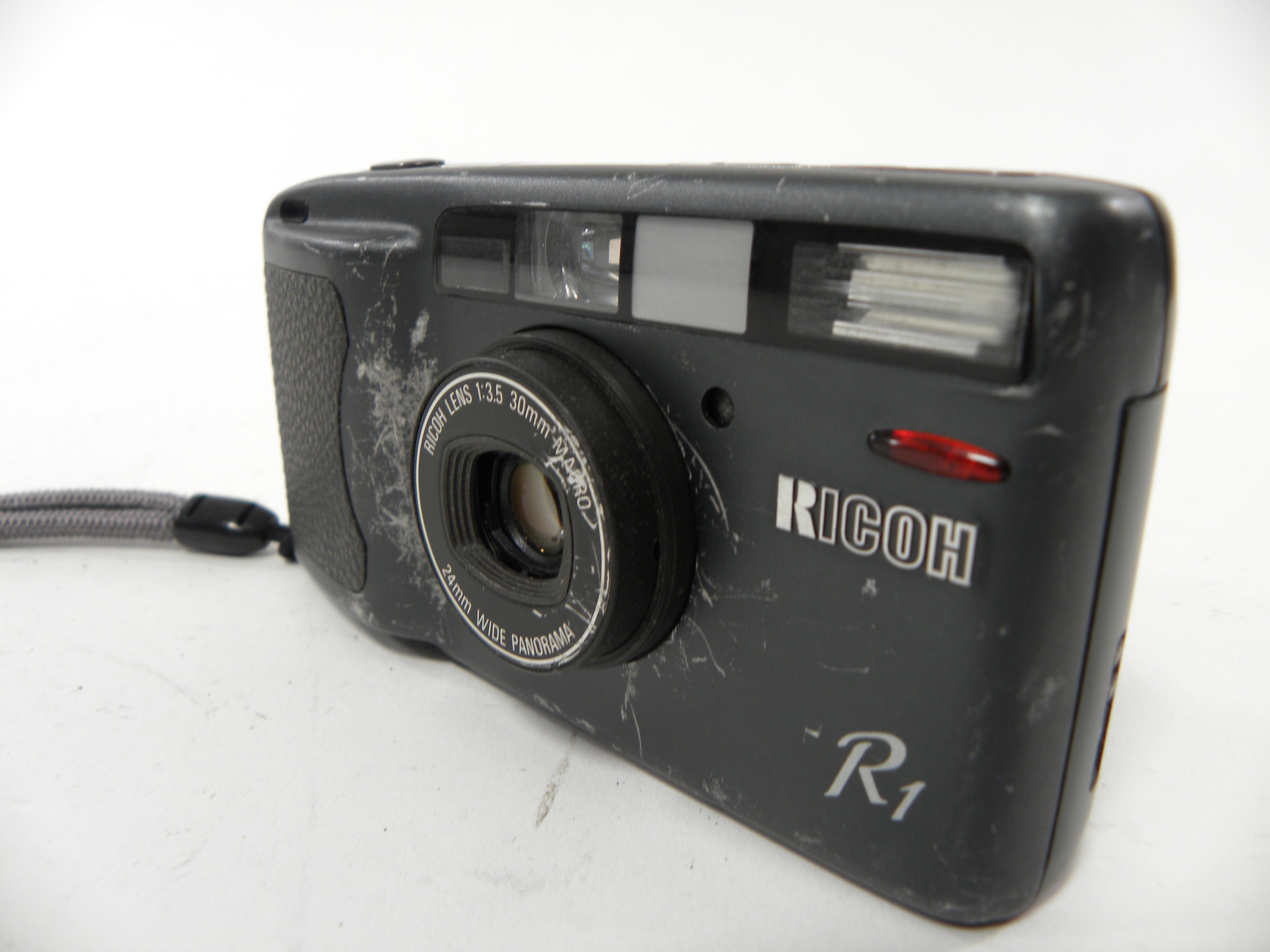 Ricoh R1 35mm Camera