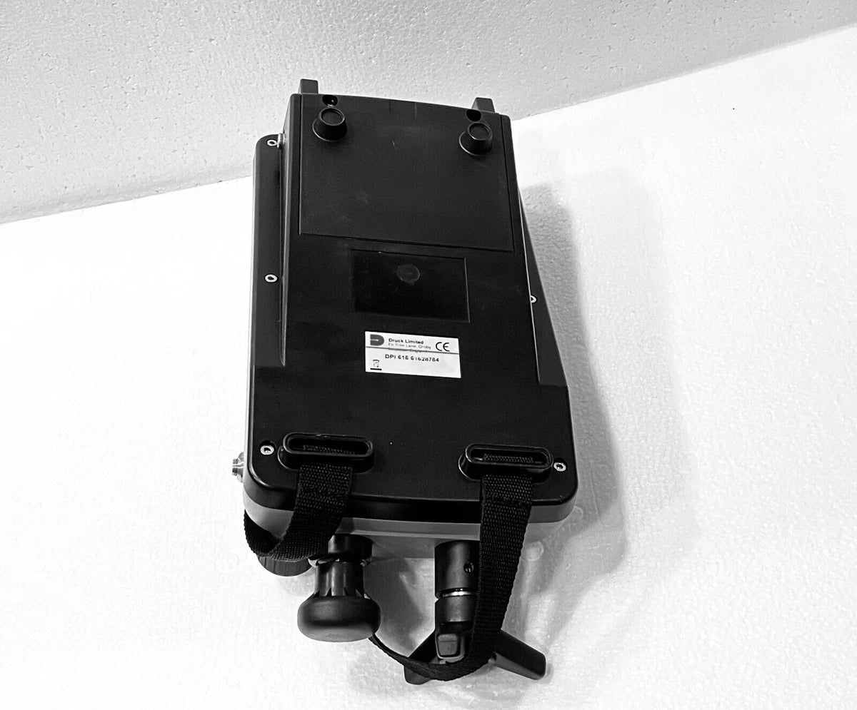 Druck DPI 615 Vaccum To 3000 psi g Pressure Calibrator