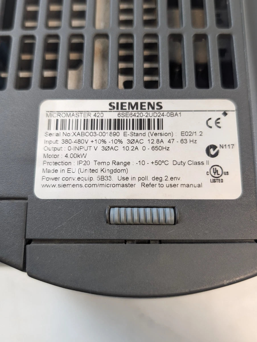 SIEMENS 6SE6420-2UD24-0BA1 Inverter Drive MICROMASTER 420 4KW 380V
