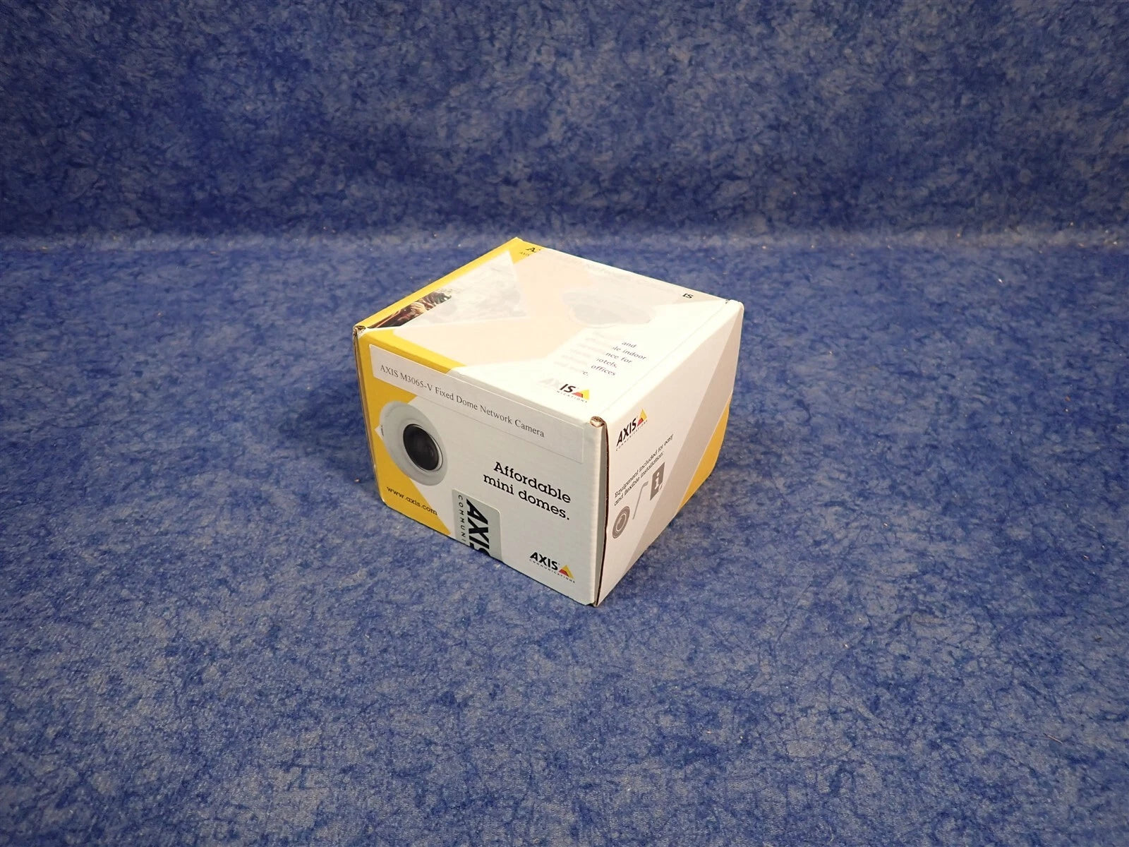 NEW Axis M3065-V Fixed Dome Network Camera Surveillance, Indoor 01707-001 (G130