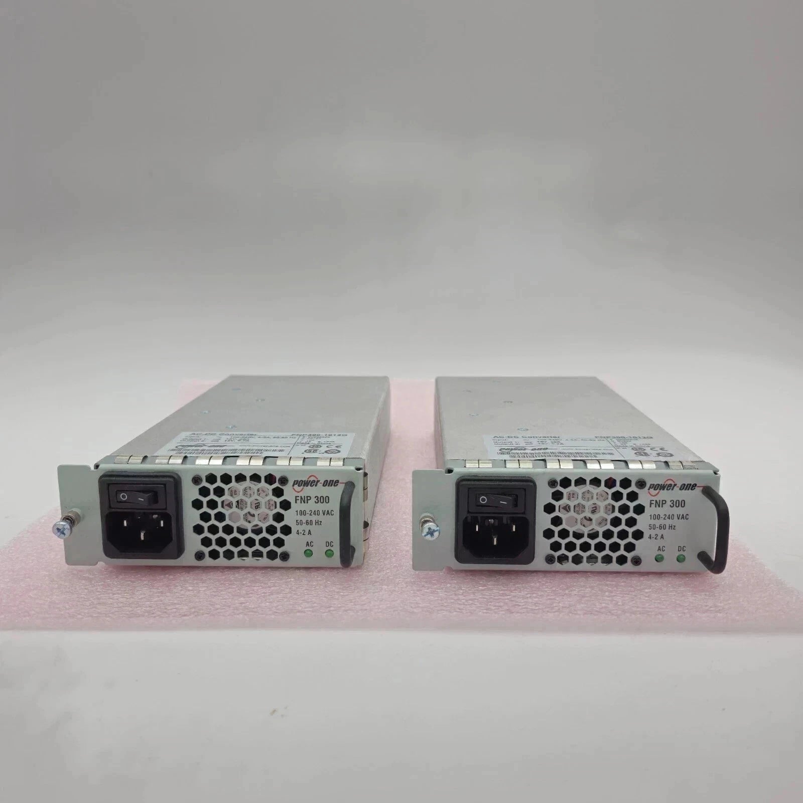 Power-One FNP 300 FNP300-1012G, Power Supply AC-DC Converter 100-240V, 4-2A