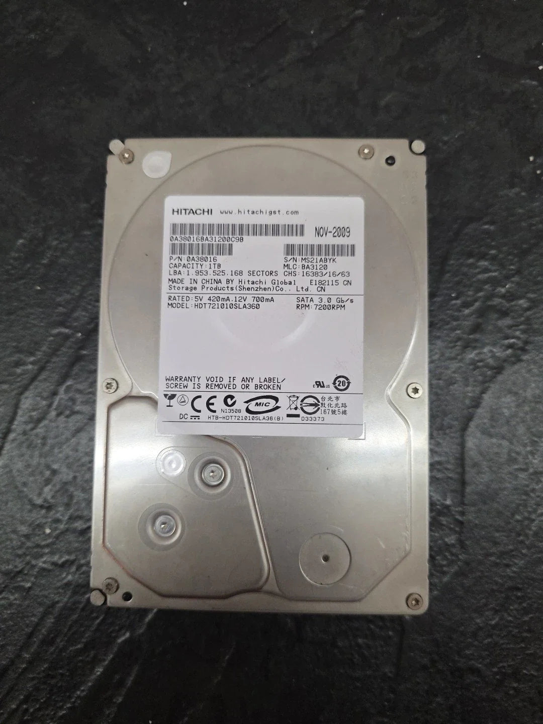 Hitachi 1TB (0A38016) 7K1000.B 7200 RPM 16MB Cache SATA 3.0Gb/s 3.5" HDT721010SLA360 Desktop Hard Drive