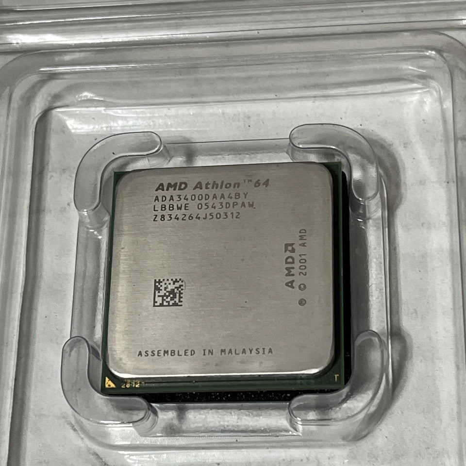 AMD Athlon 64 3400 2.2Ghz 512 KB L2 Cache Socket 939 Pins Desktop Processor - ADA3400DAA4BY