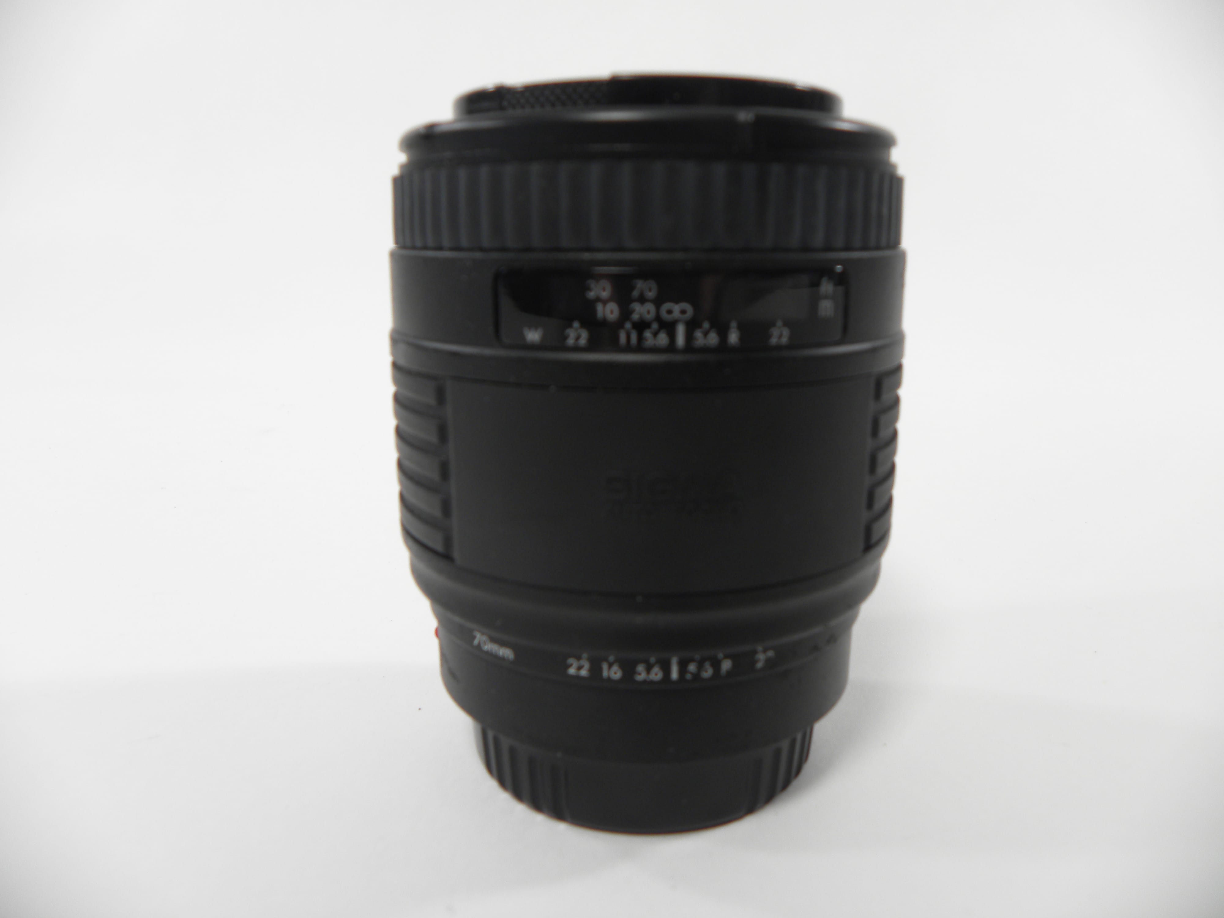 Sigma UC Zoom 70-210mm f4-5.6 A Mount