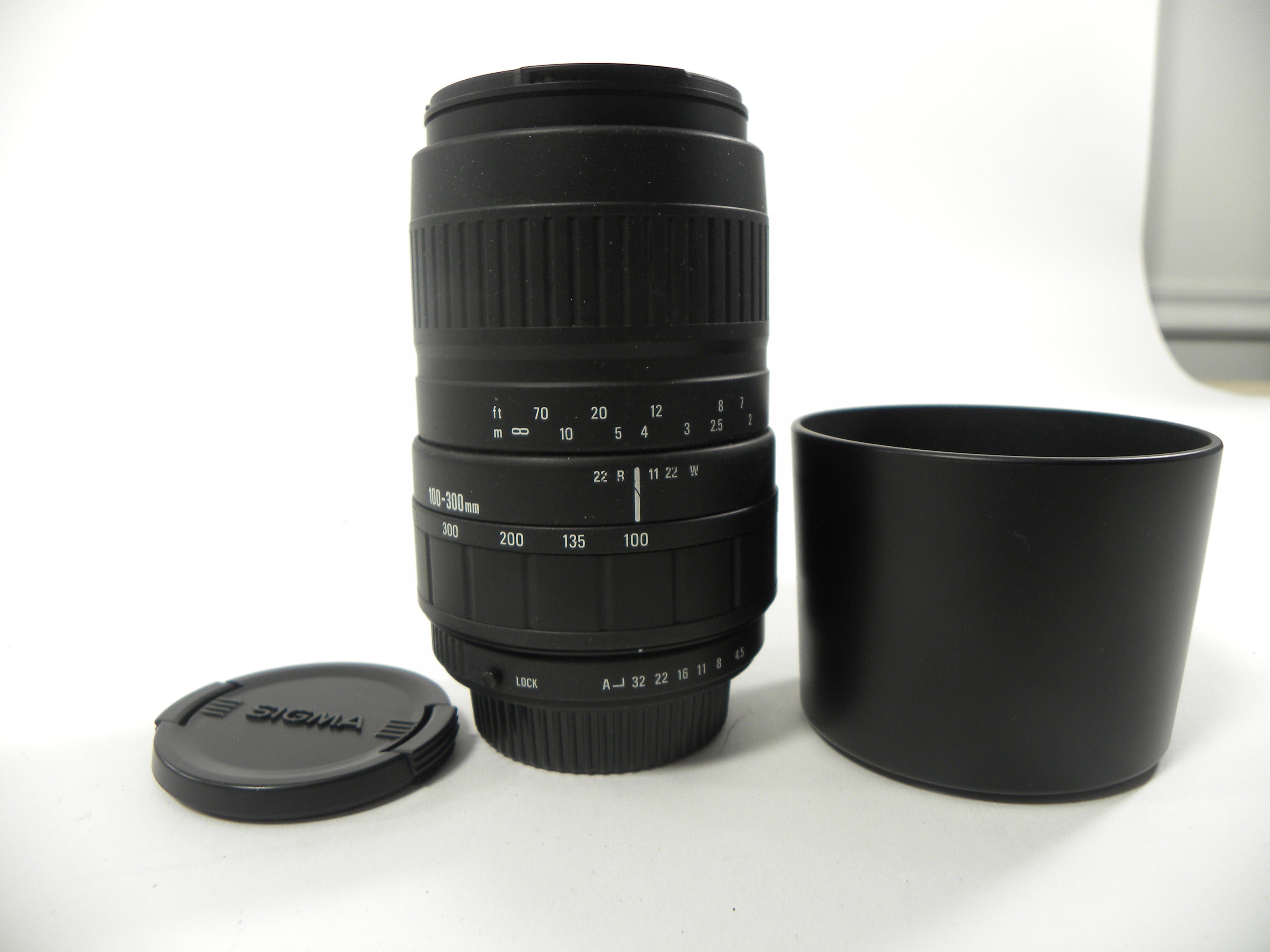 Sigma Zoom 100-300mm f4.5-6.7 UC PK Mount lens