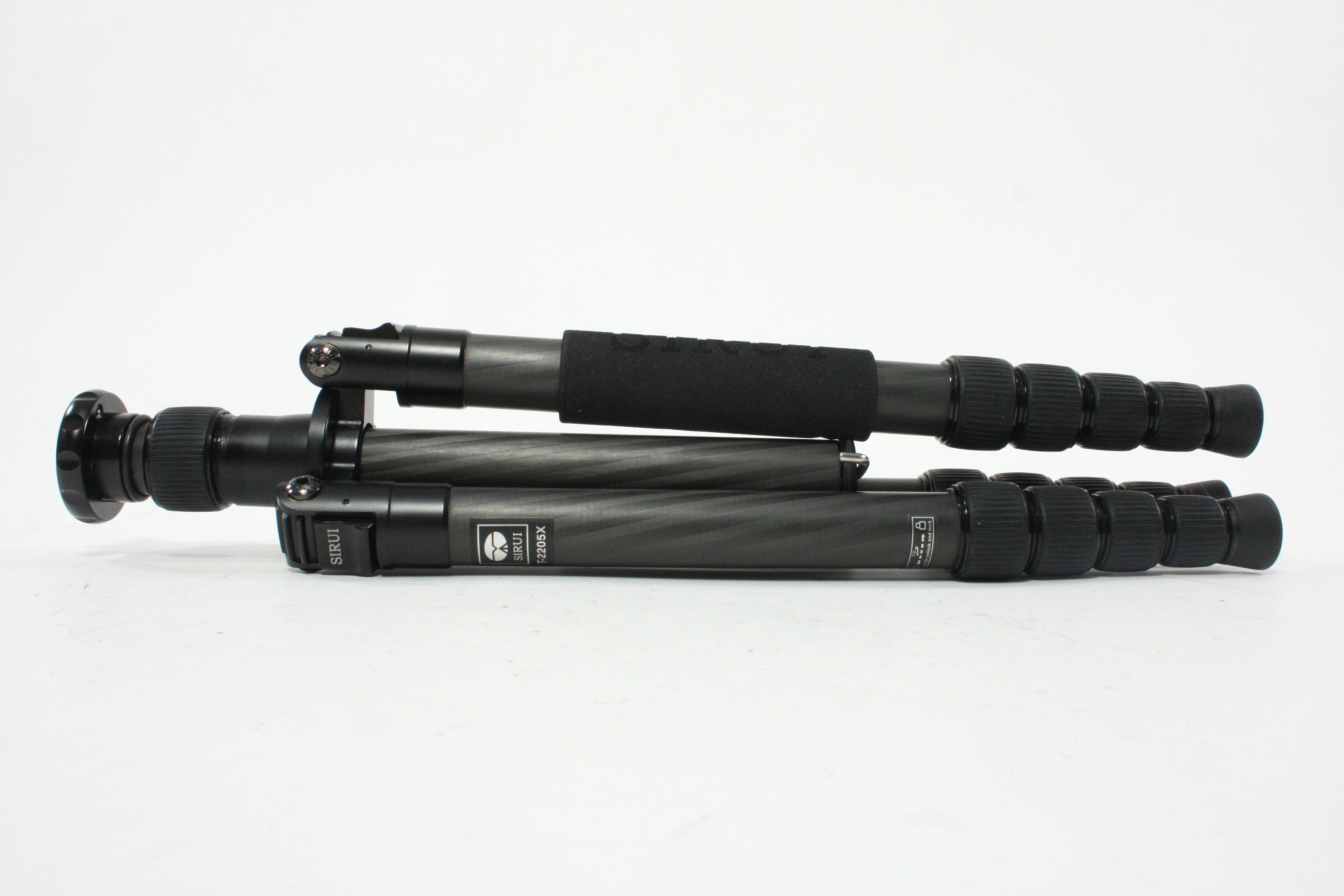 Sirui T-2205X 5-Section Carbon Fiber Tripod