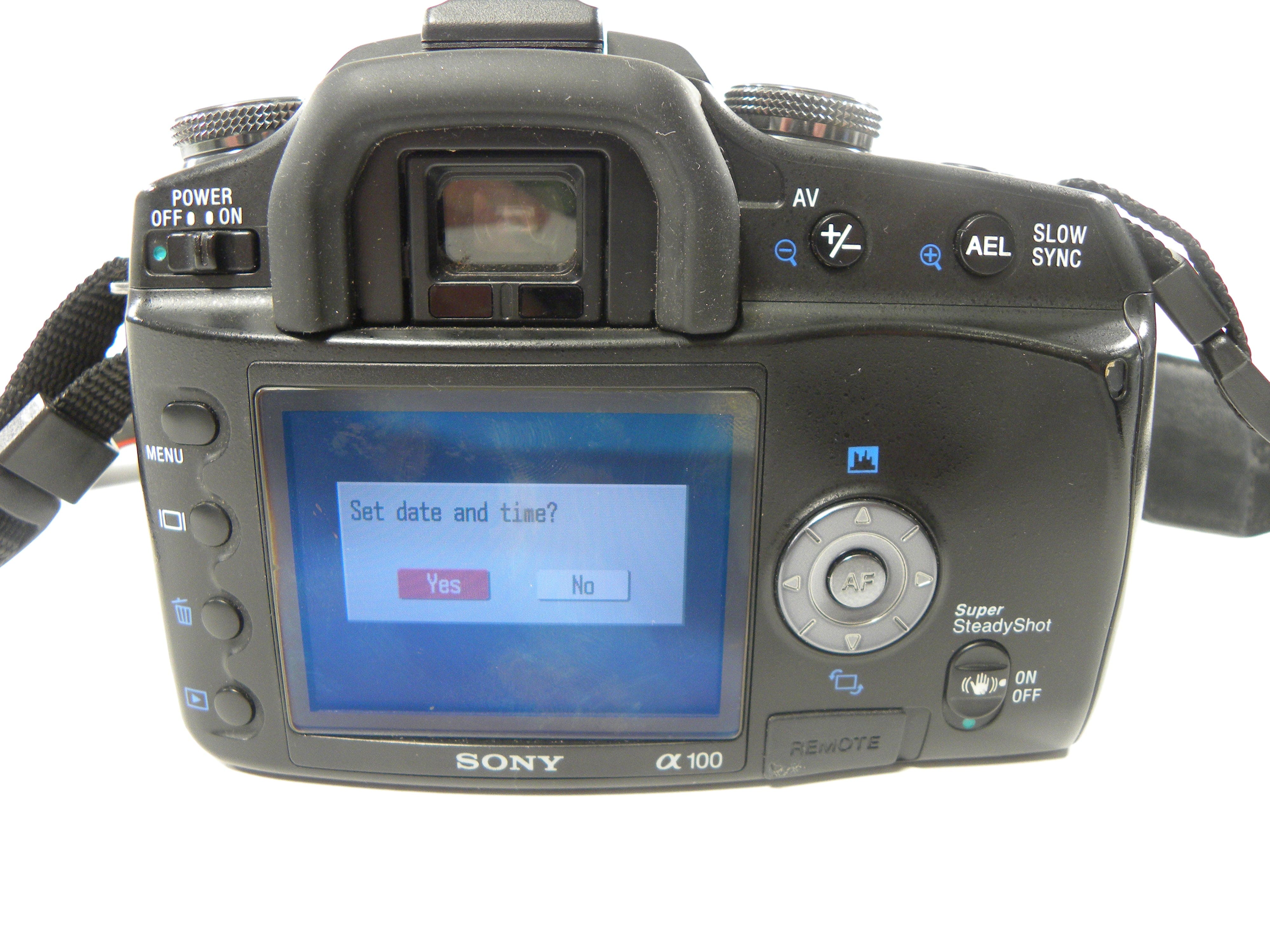 Sony a100 10.2mp Digital SLR w/DT 18-70mm f3.5-5.6