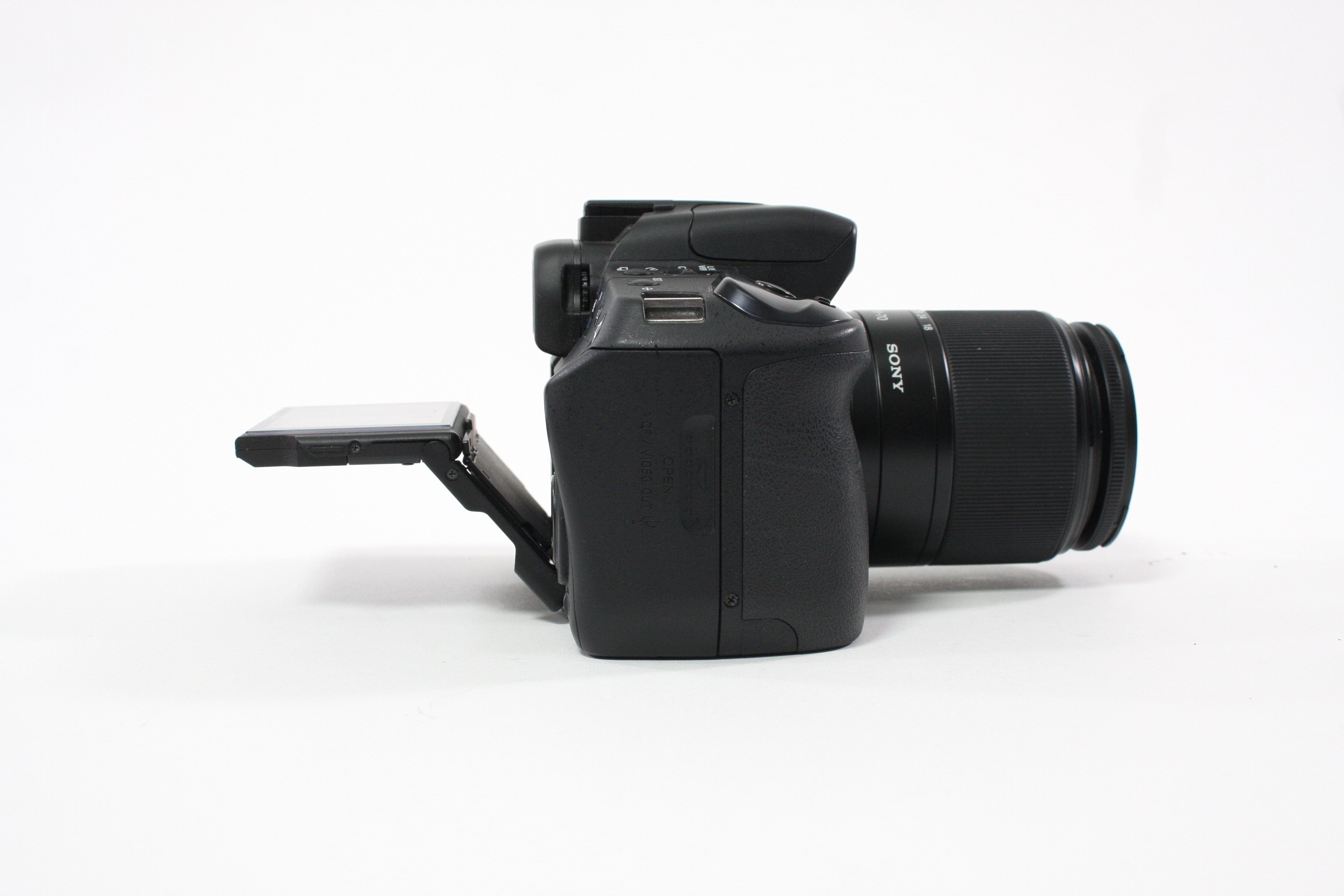 Sony a350 Digital SLR Camera with 18-70mm f/3.5-5.6 Lens