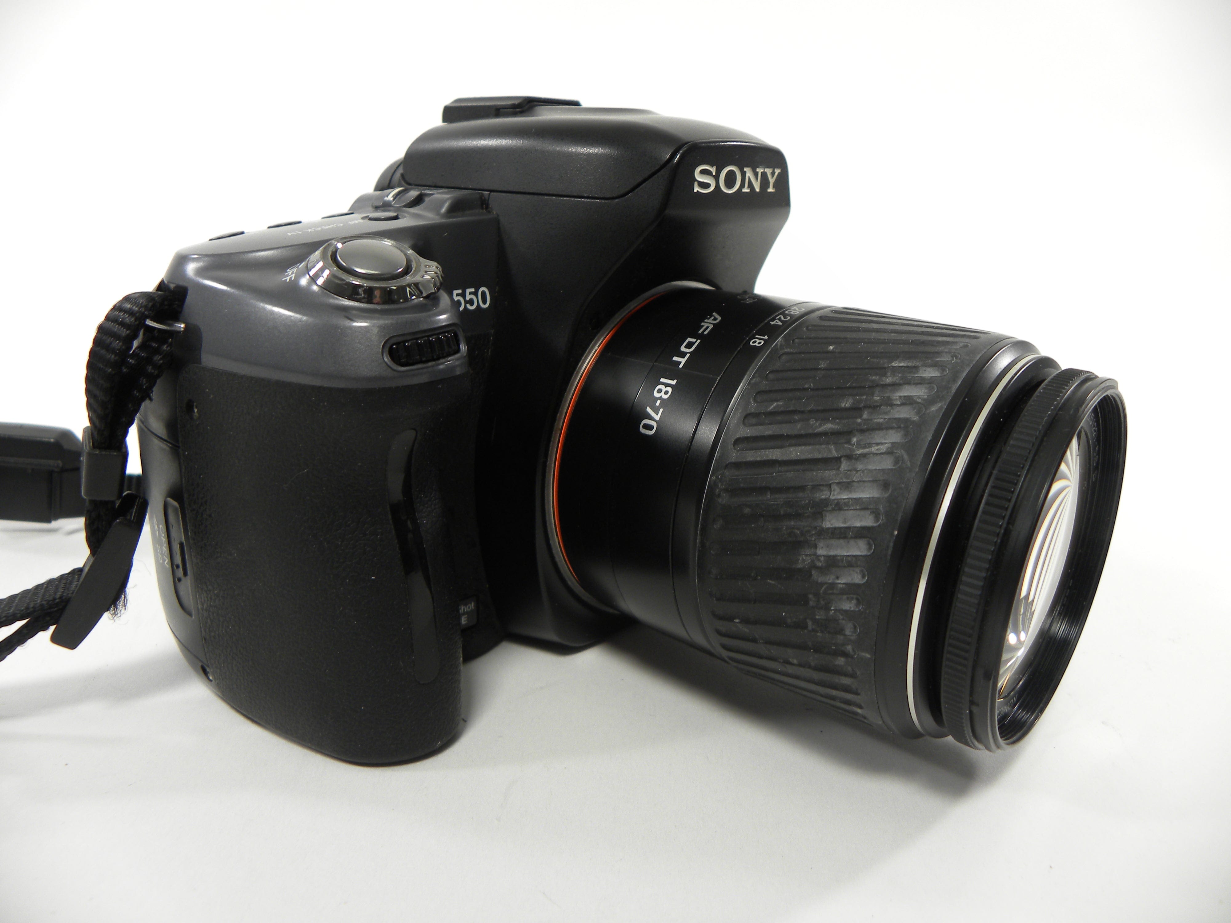 Sony a550 14mp Digital SLR w/Minolta AF DT Zoom 18-70 Shutter Ct. 29,943