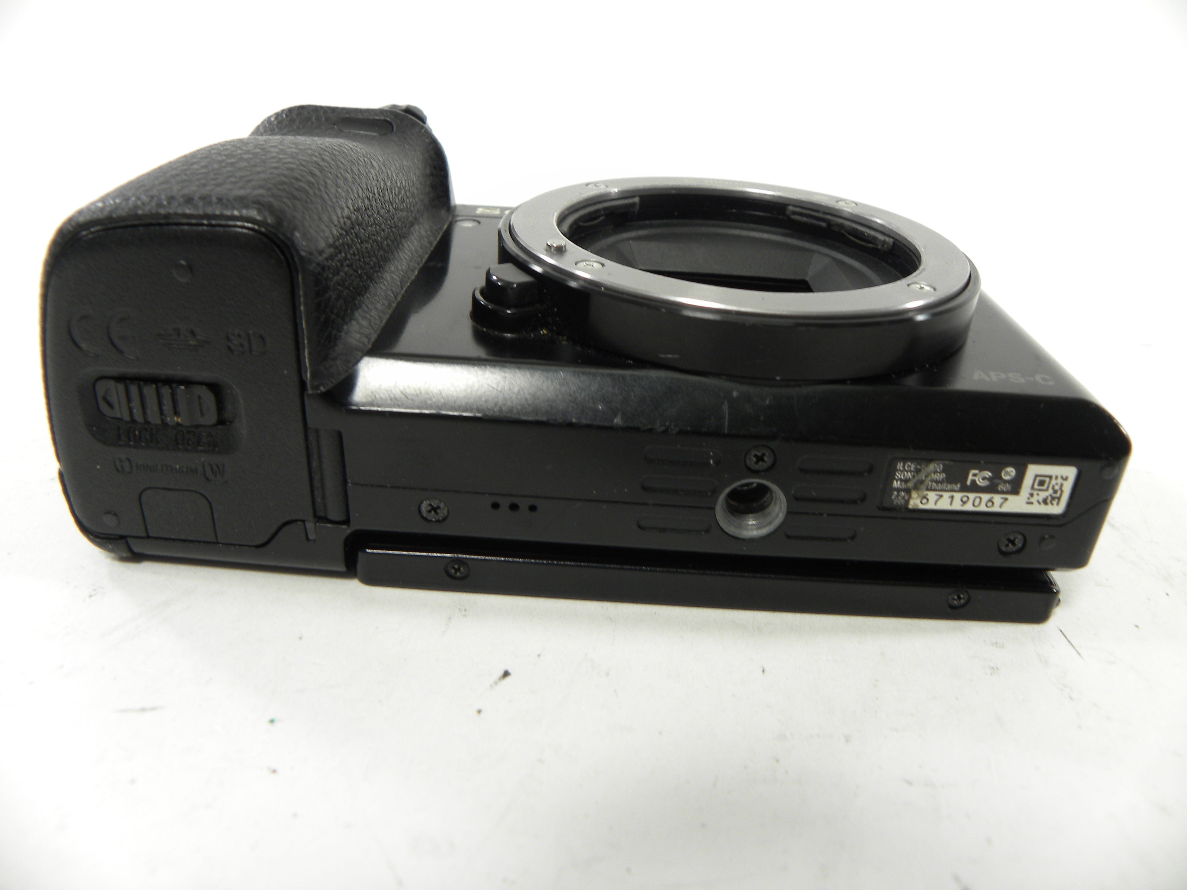 Sony a6000 24.3mp Digital Mirrorless Camera Body Only Shutter Ct. 16,840