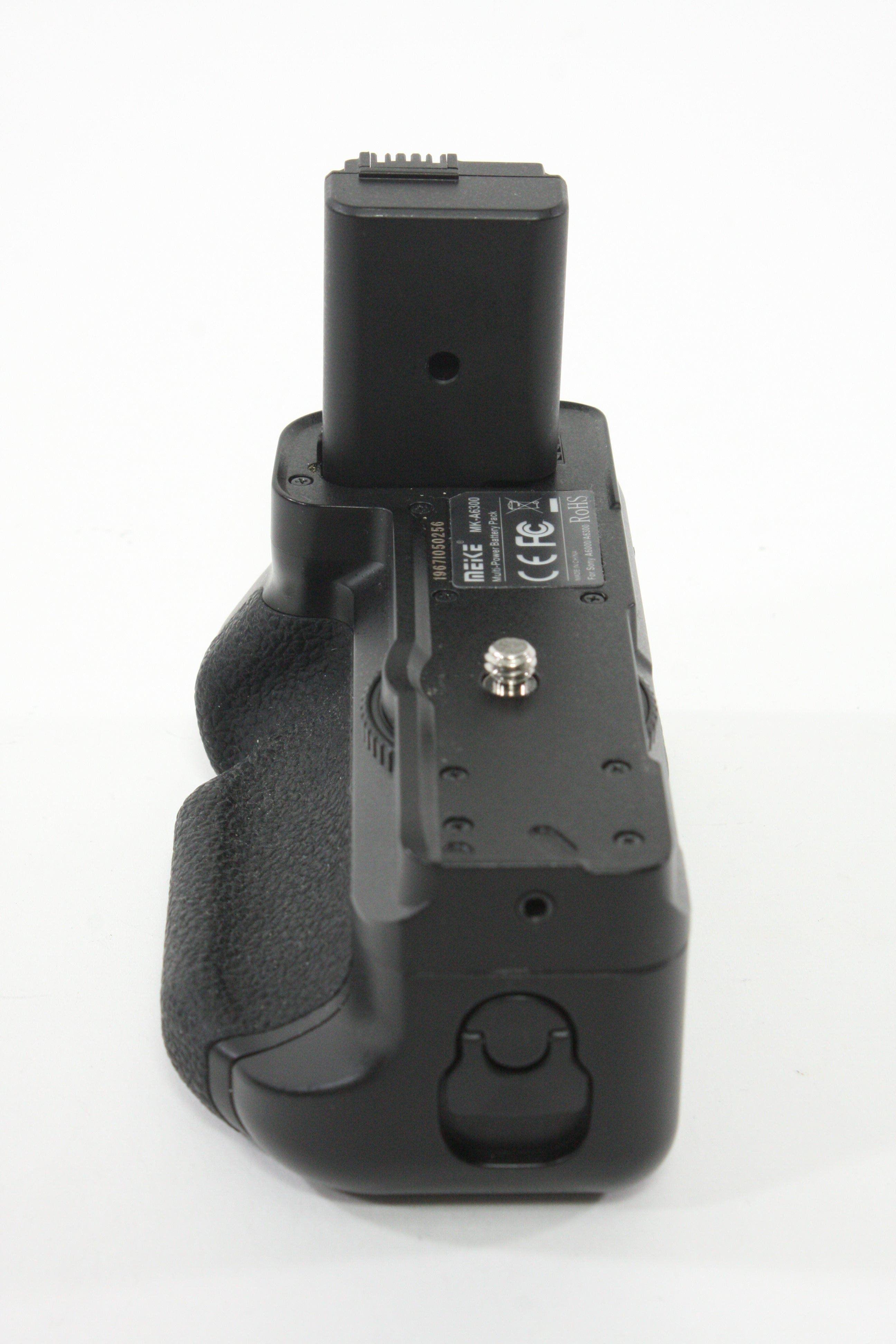 Sony a6000 w/16-60mm F3.5-5.6 Lens + SmallRig Cage and Battery Grip - Shutter Count 7307