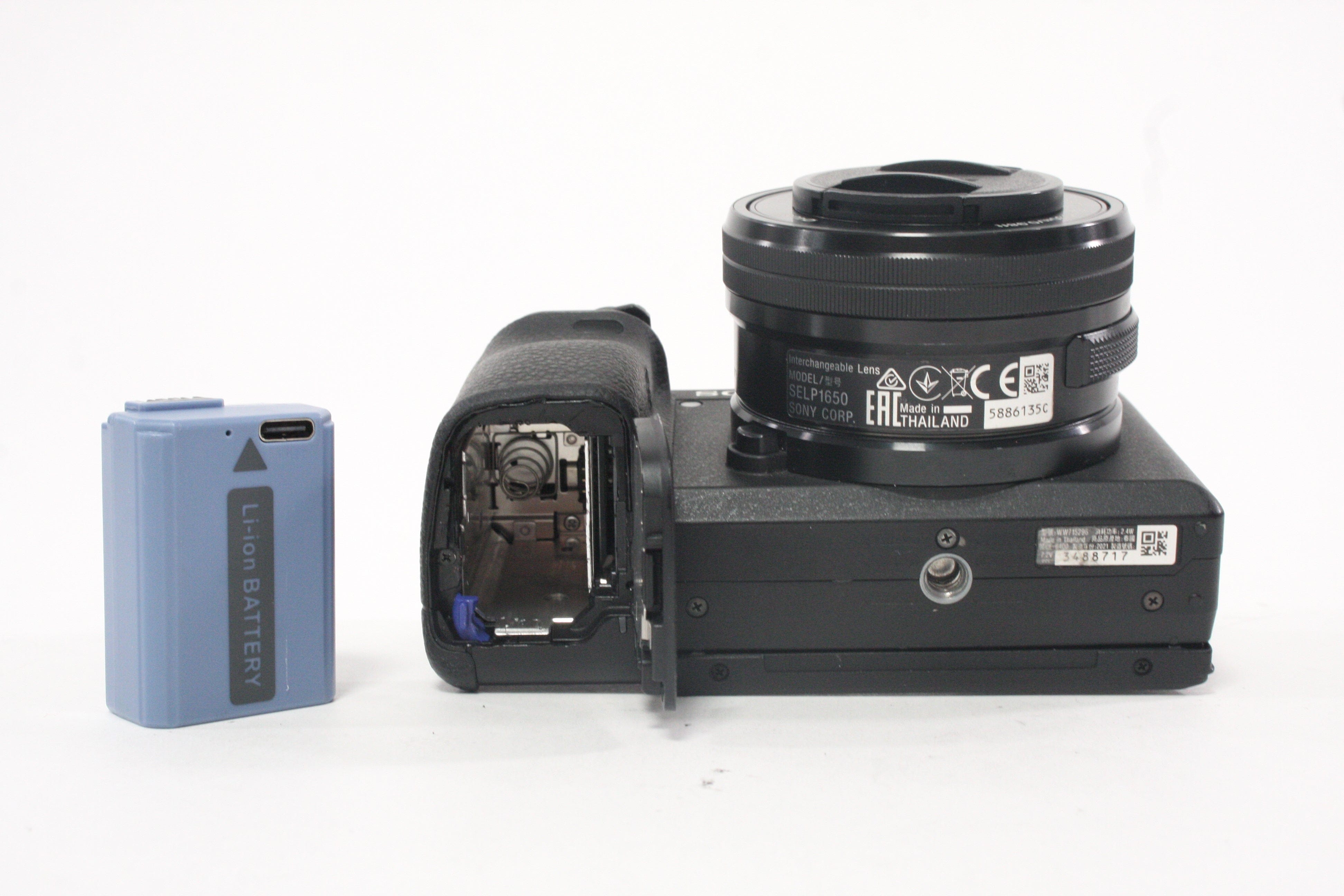 Sony a6400 Digital Mirrorless Camera with 16-50mm f/3.5-5.6 PZ Lens with Shutter Count 7,538
