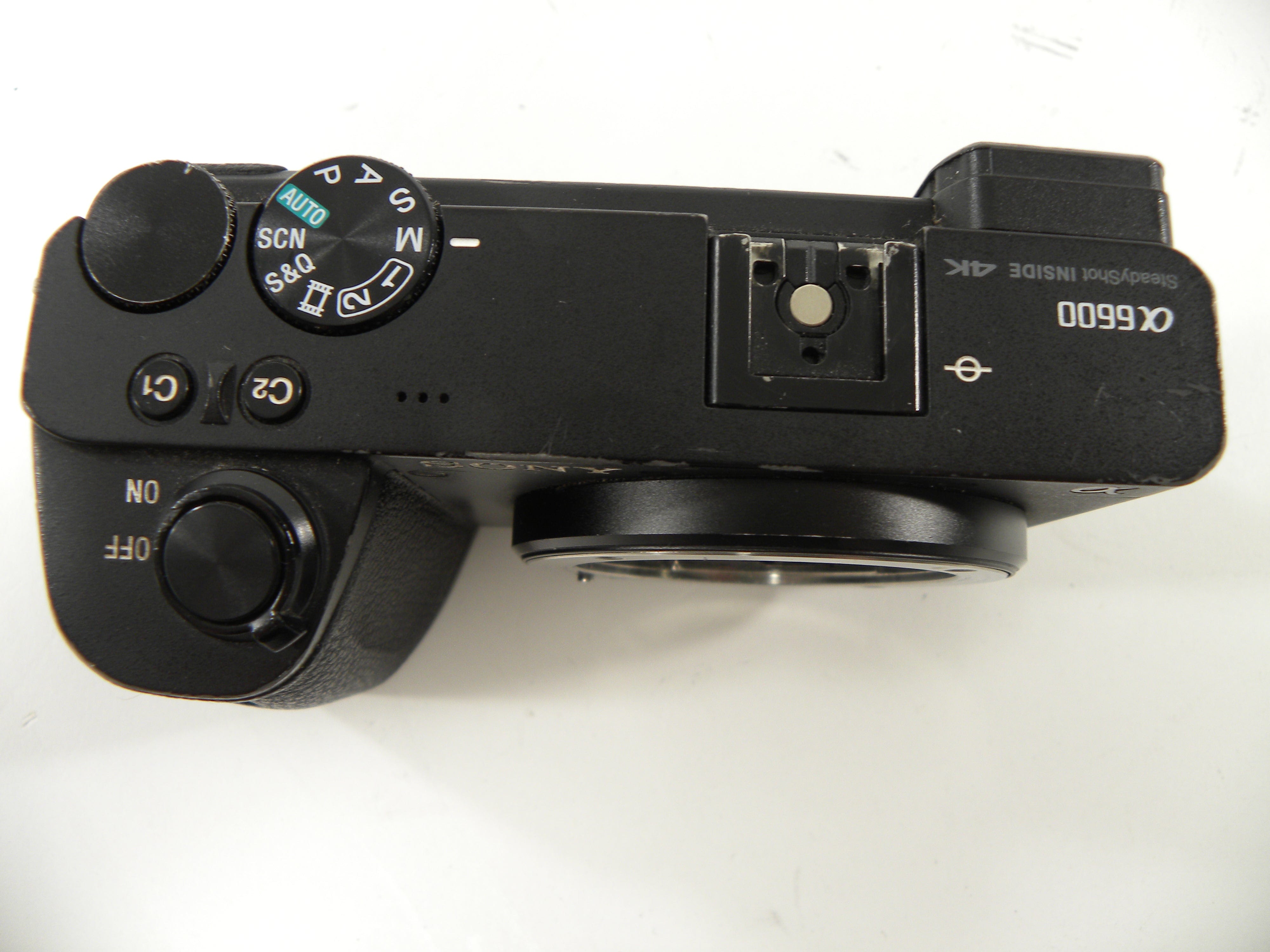 Sony a6600 24.2mp Digital Mirrorless camera body only Shutter Ct. 319,384