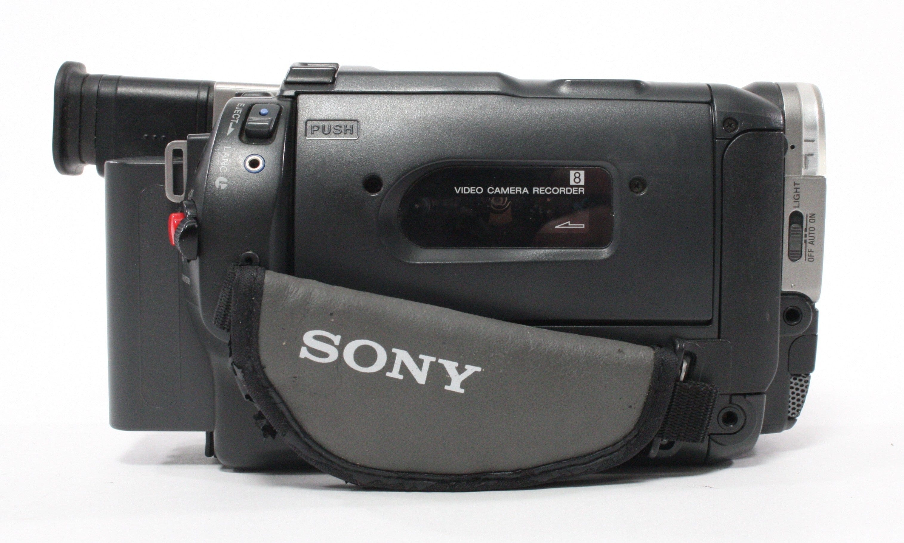Sony CCD-TRV37 Handycam Vision Camcorder