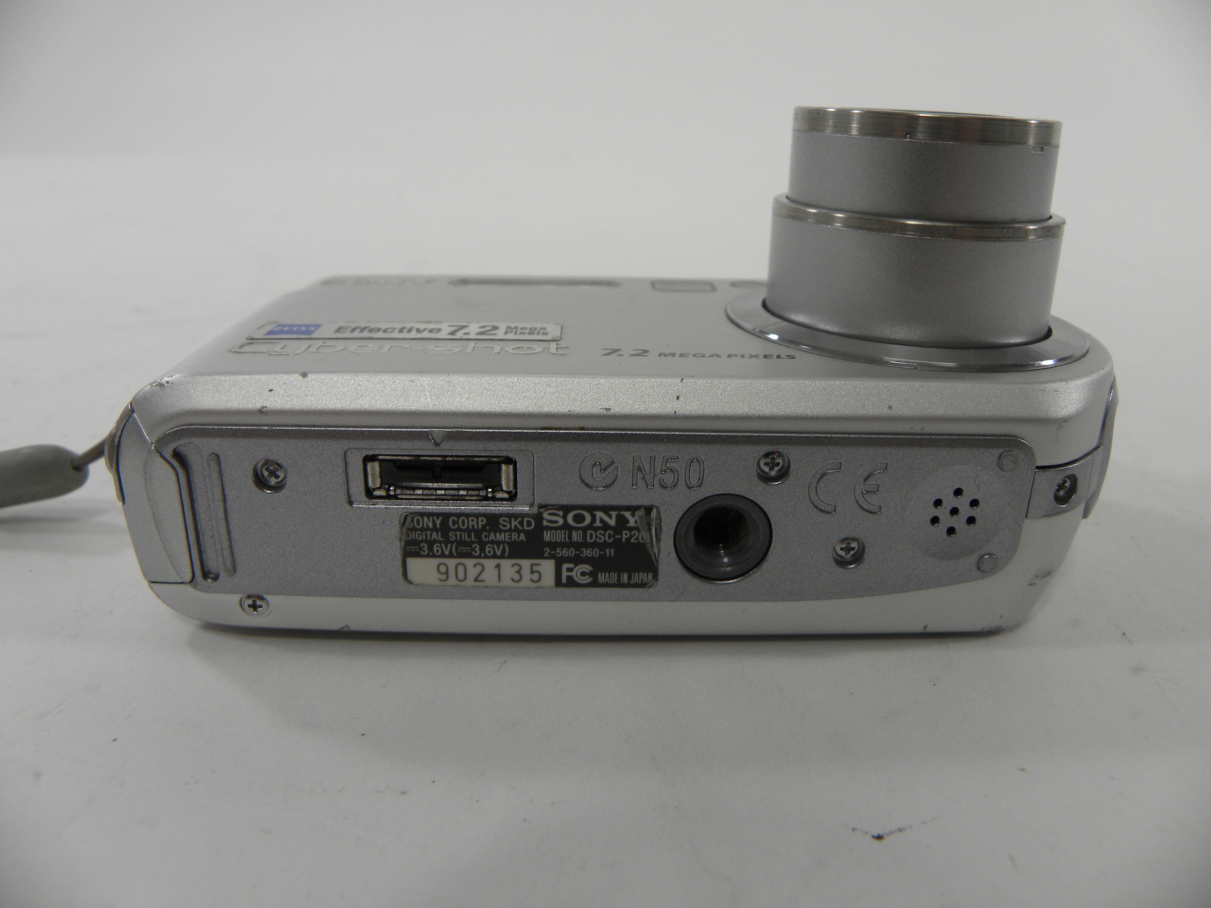 Sony Cyber Shot DSC-P200 7.2mp Digital Camera
