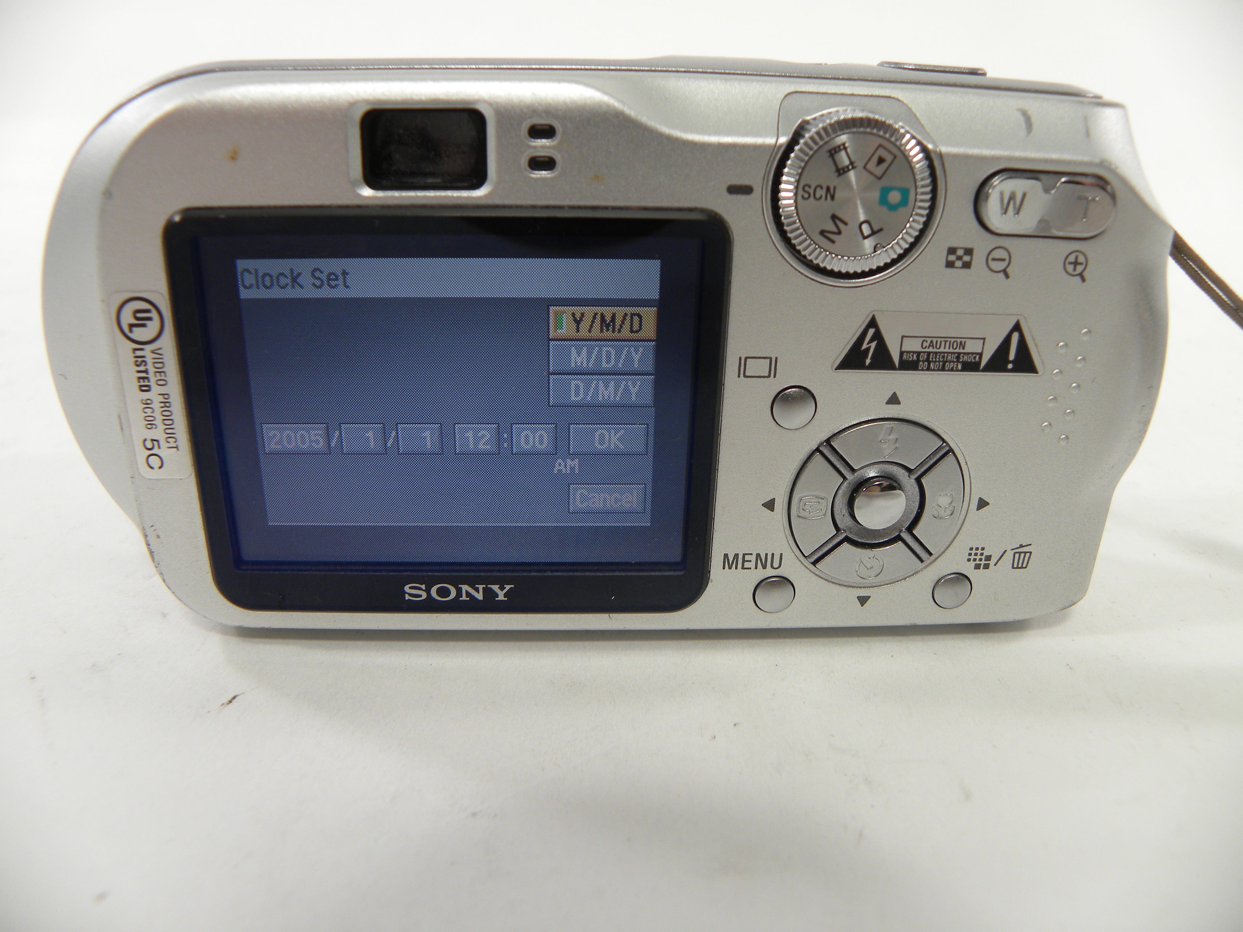 Sony Cyber Shot DSC-P200 7.2mp Digital Camera