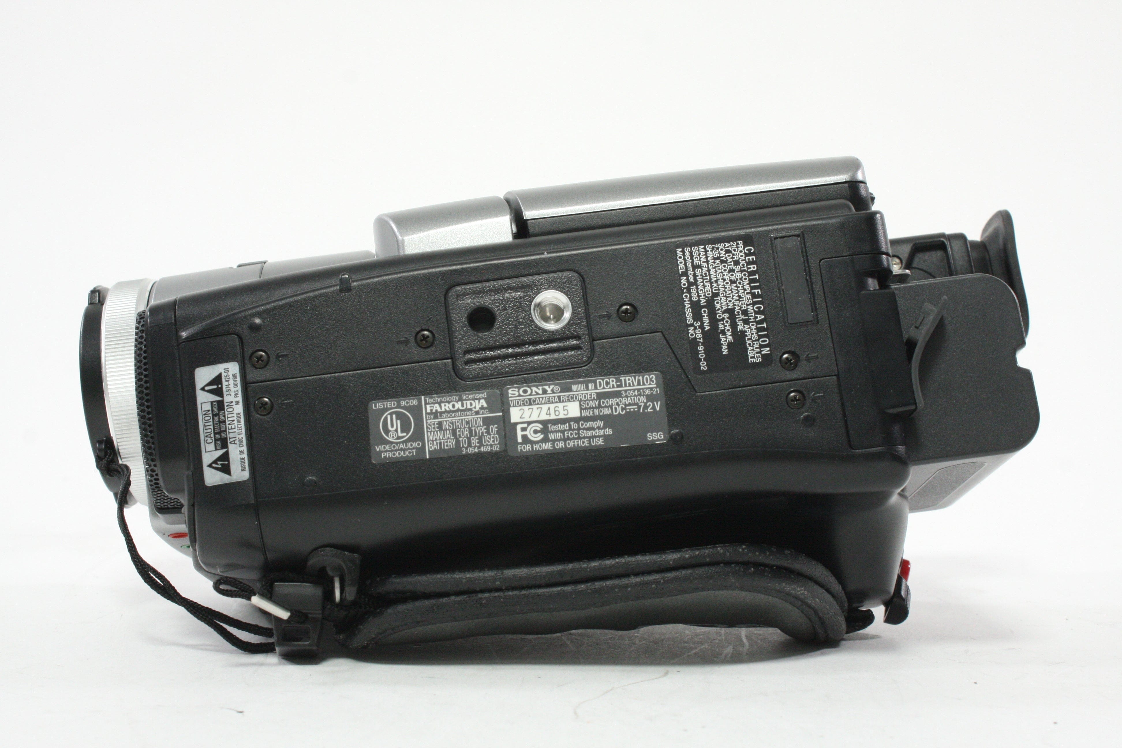 Sony Digital Handycam DCR-TRV103 NTSC Camcorder