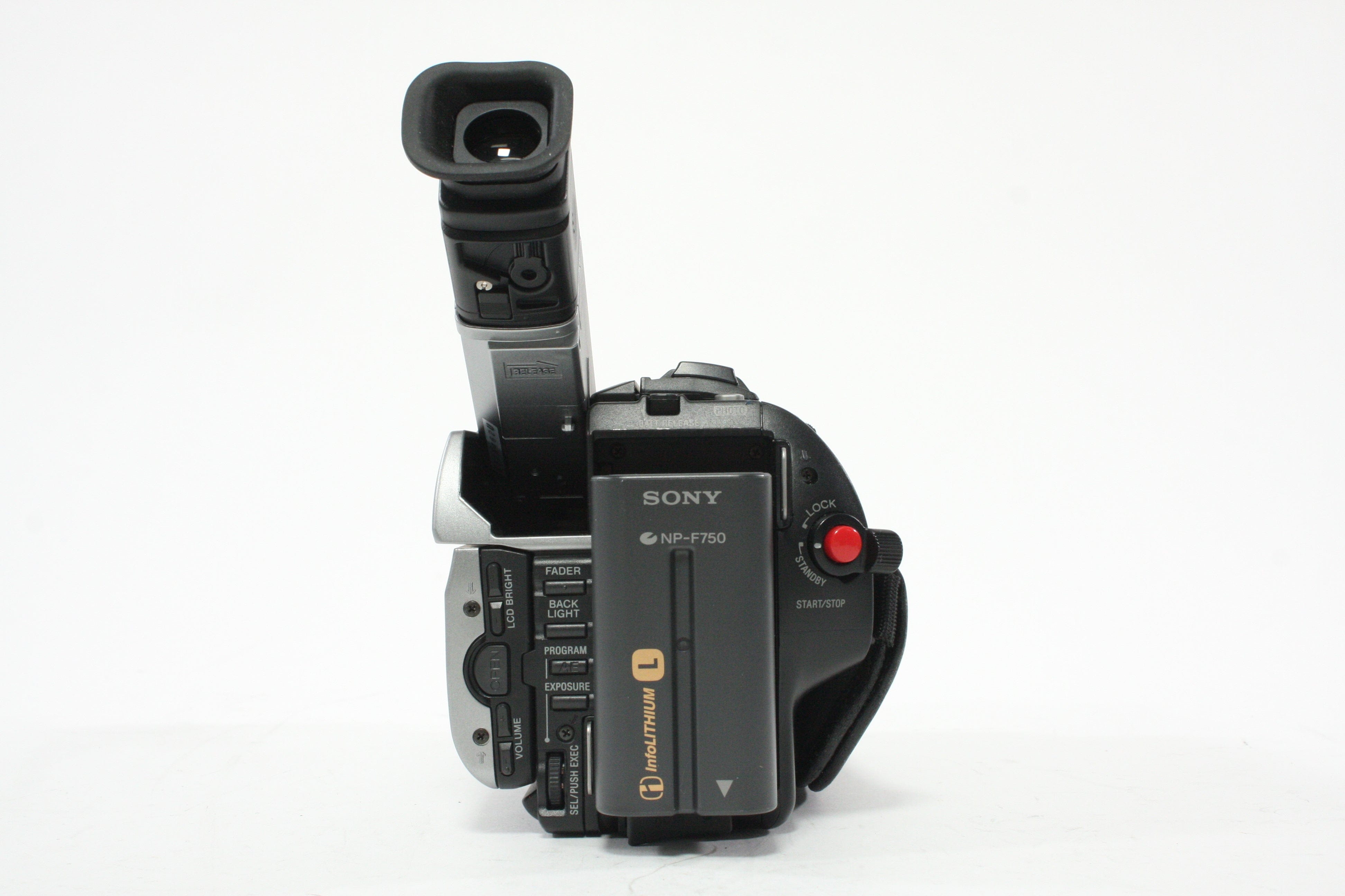 Sony Digital Handycam DCR-TRV103 NTSC Camcorder