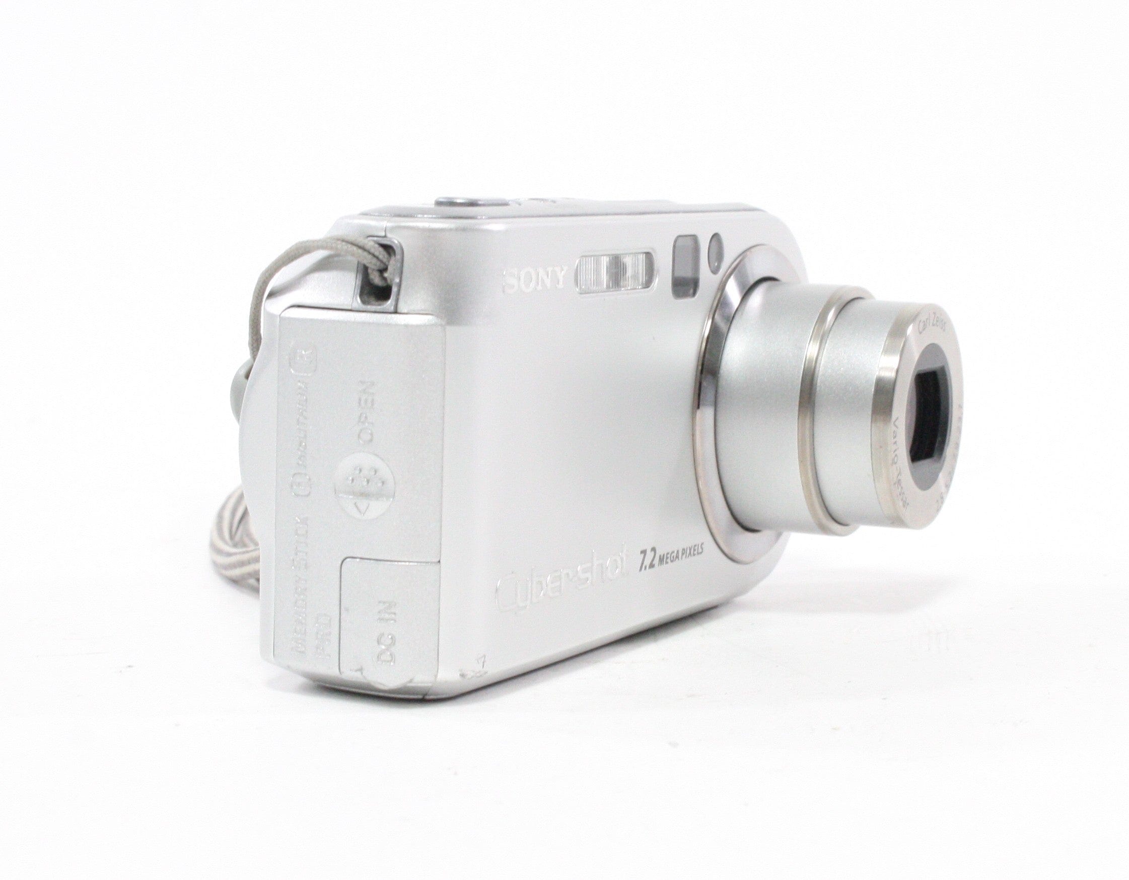 Sony DSC-P200 Digital Point-and-Shoot Camera 3x Zoom 7.2mp