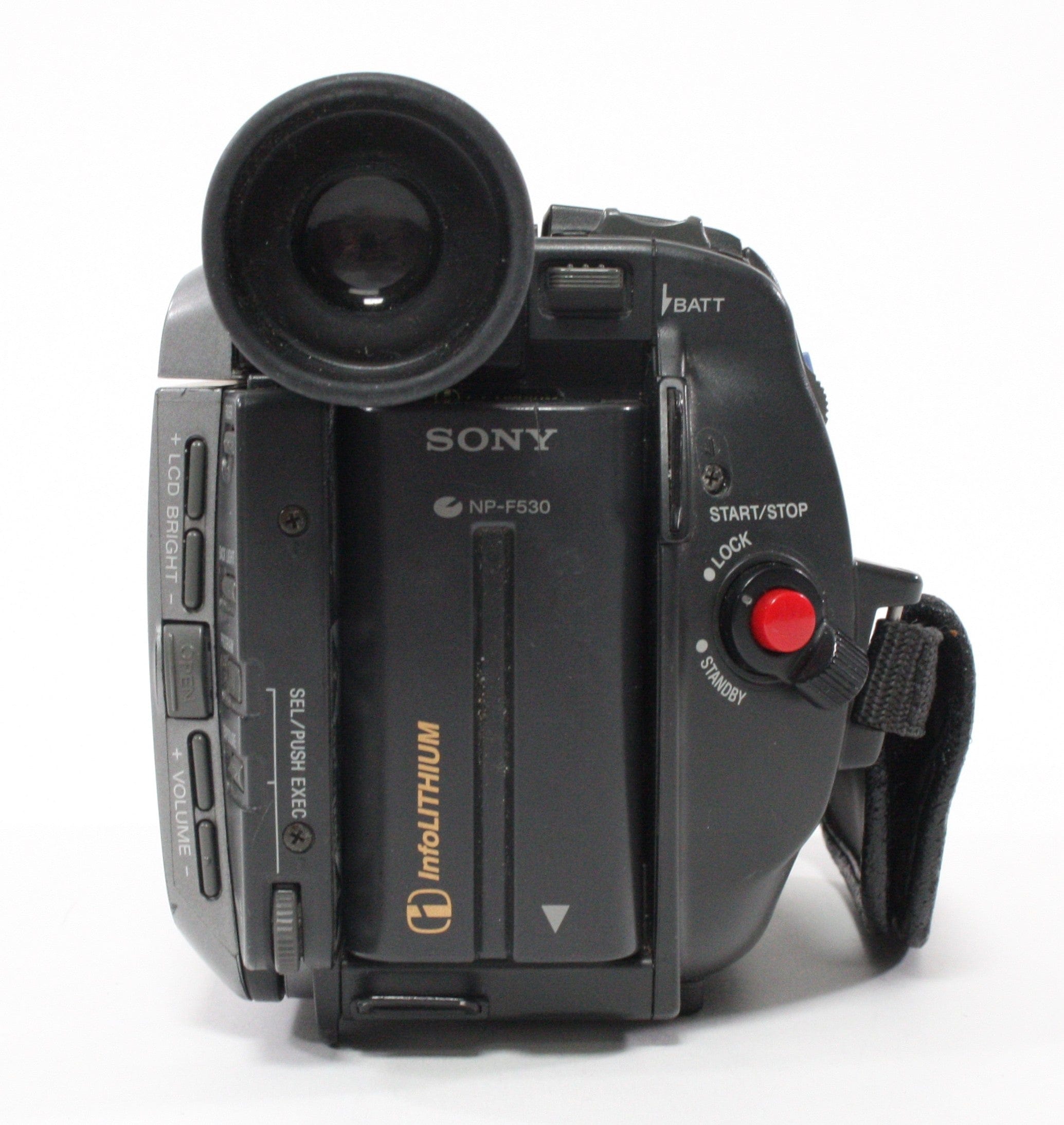 Sony Handycam 8mm CCD-TRV41 Camcorder