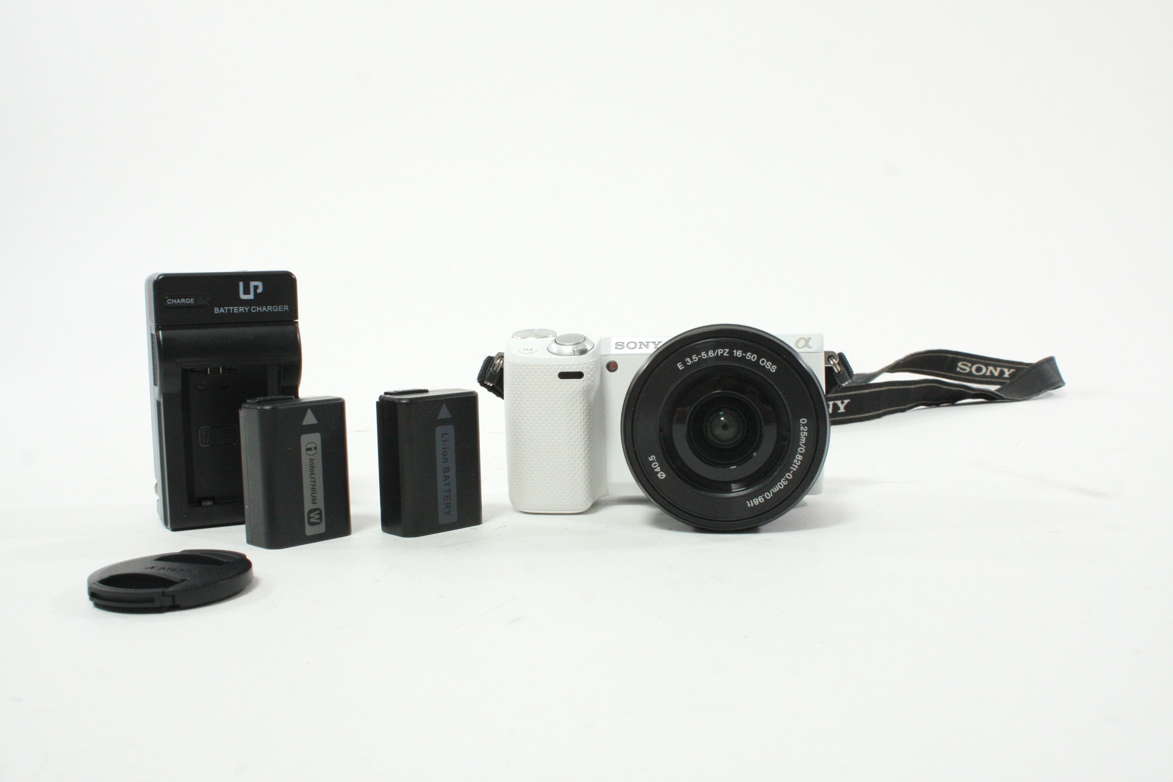 Sony NEX-5R wtih 16-50mm f/3.5-5.6 OSS P2 Lens for Sony E Mount